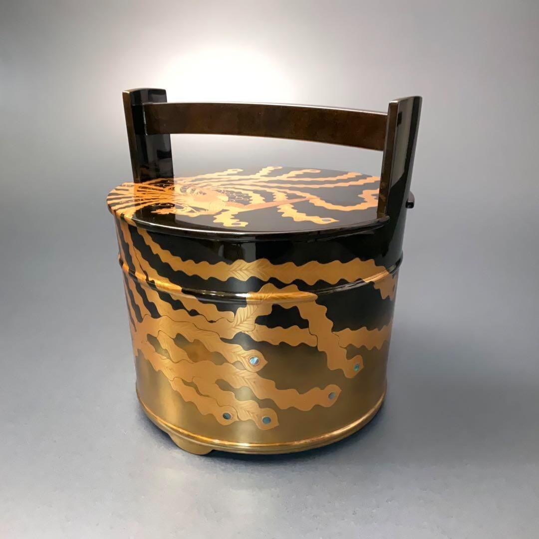 Wajima Lacquer Water Bucket Mizusashi Phoenix Maki-e by Kanazuki Taniguchi Wajima Lacquer Water Bucket Mizusashi Phoenix Maki-e by Kanazuki Taniguchi