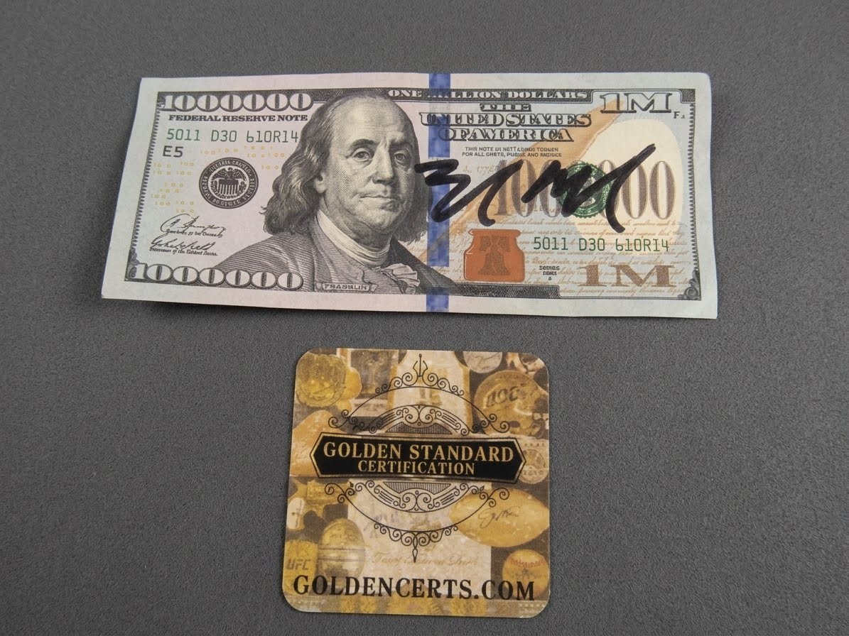Donald Trump Signed Movie Play Money With GC COA