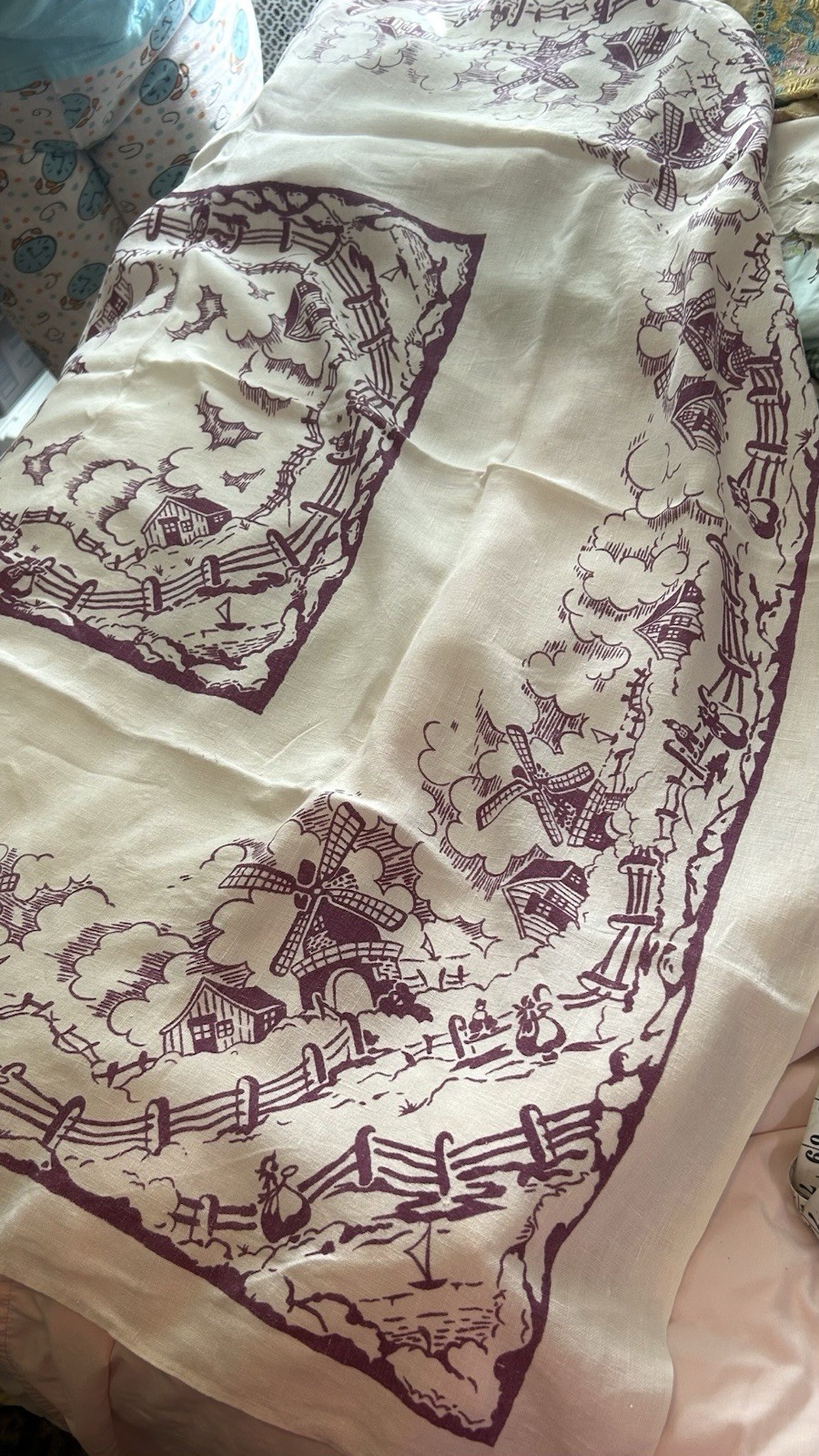 Retro Vintage Plum and White Dutch Windmill Tulips Kitchen Tablecloth 48 Retro Vintage Plum and White Dutch Windmill Tulips Kitchen Tablecloth 48