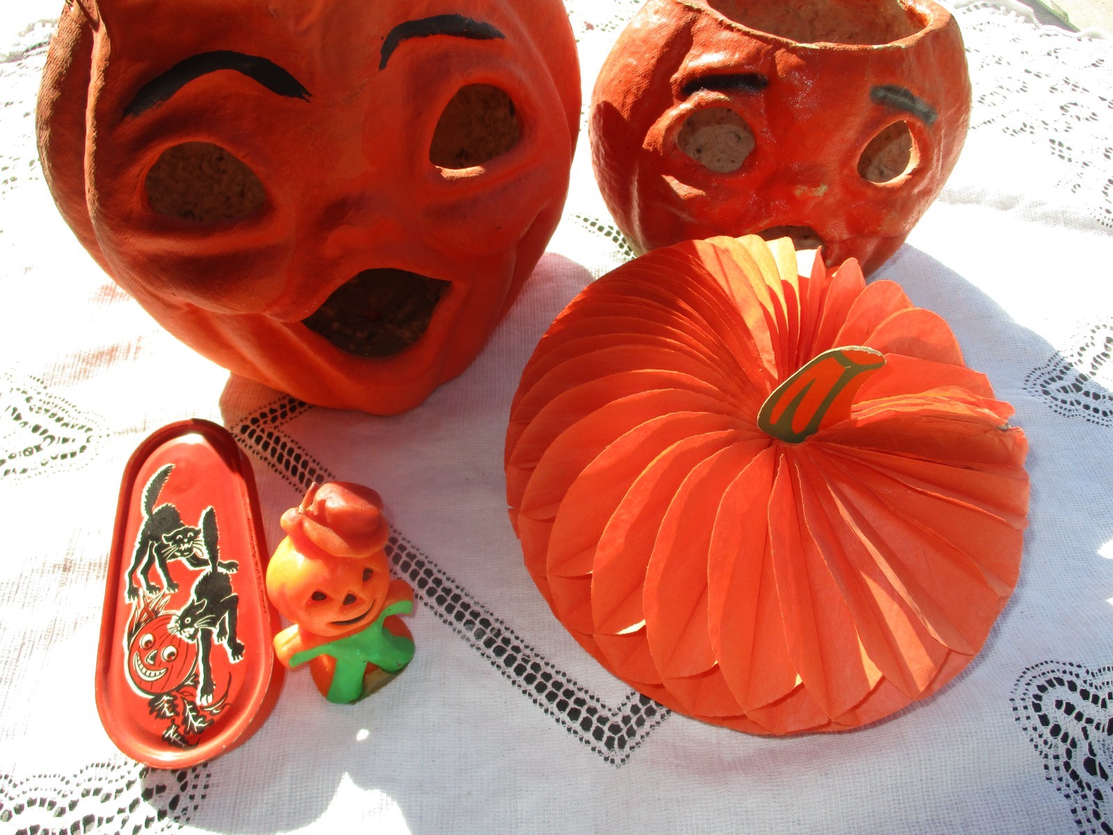 HALLOWEEN COLLECTION VINTAGE ITEMS 1920-1940S HALLOWEEN COLLECTION VINTAGE ITEMS 1920-1940S