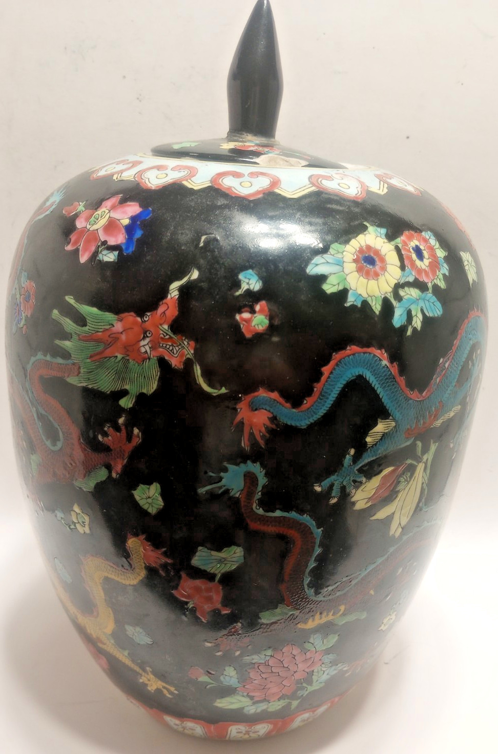 BLACK VINTAGE DRAGON VASE, CHINESE TEMPLE JAR, GINGER JAR Hand Painted 13\ BLACK VINTAGE DRAGON VASE, CHINESE TEMPLE JAR, GINGER JAR Hand Painted 13\