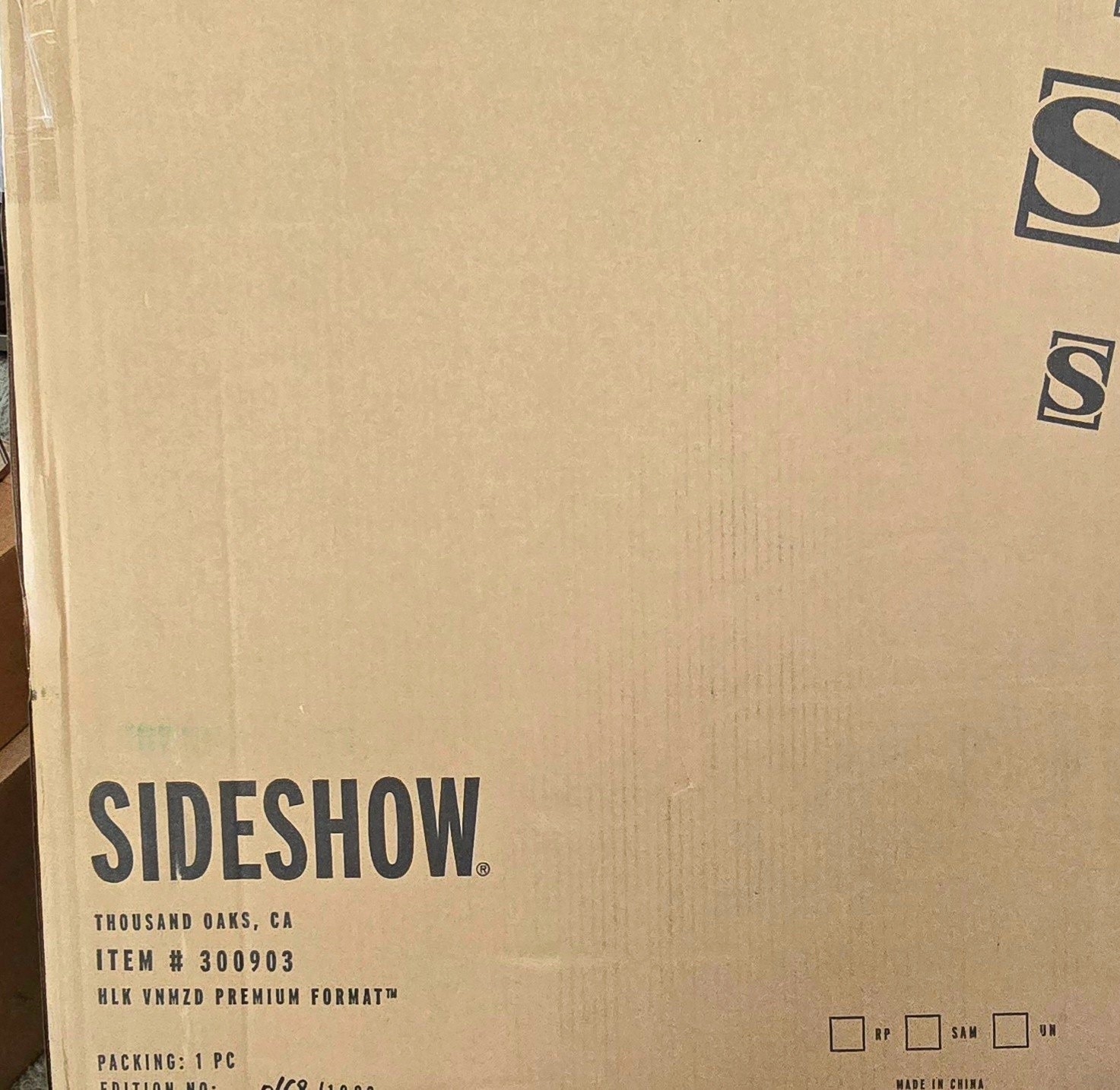 SIDESHOW COLLECTIBLES VENOMIZED HULK PREMIUM FORMAT STATUE-HULK STATUE-BRAND NEW SIDESHOW COLLECTIBLES VENOMIZED HULK PREMIUM FORMAT STATUE-HULK STATUE-BRAND NEW