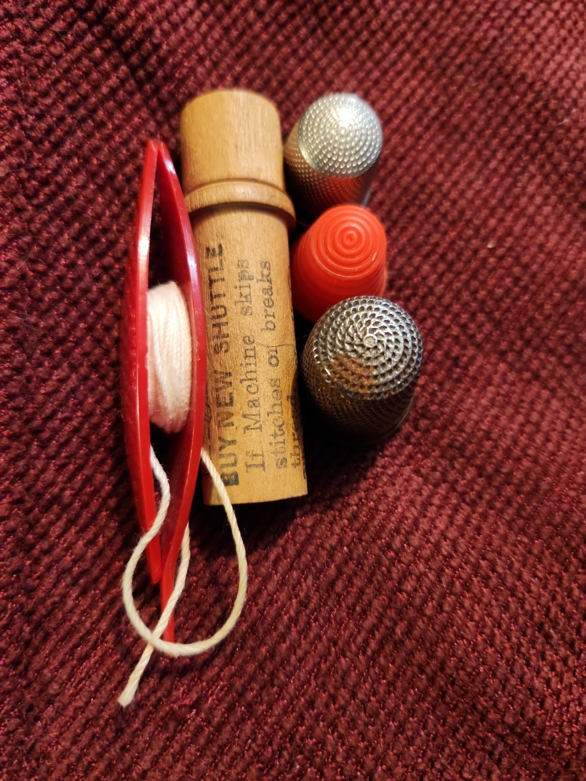Wooden Needle Case,Plastic Tatting , 2 Metal Thimblels 1 Plastic Thimble Wooden Needle Case,Plastic Tatting , 2 Metal Thimblels 1 Plastic Thimble