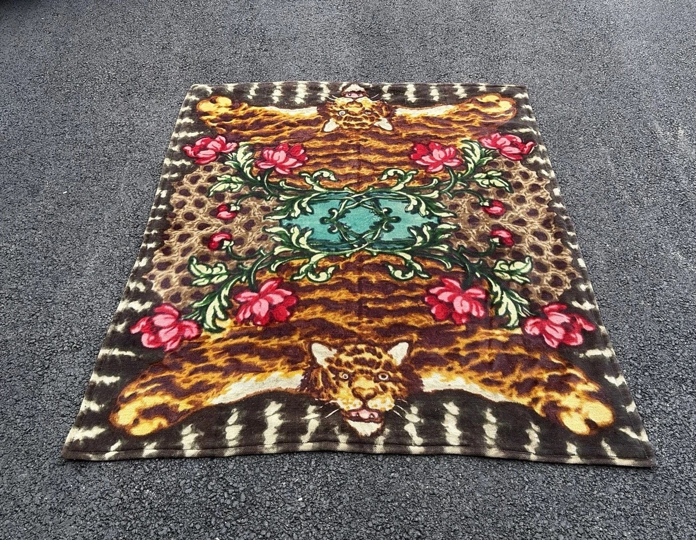 Antique Chase Horsehair Tiger Skin Lap Buggy Sleigh Lap Blanket Throw 62”x53”