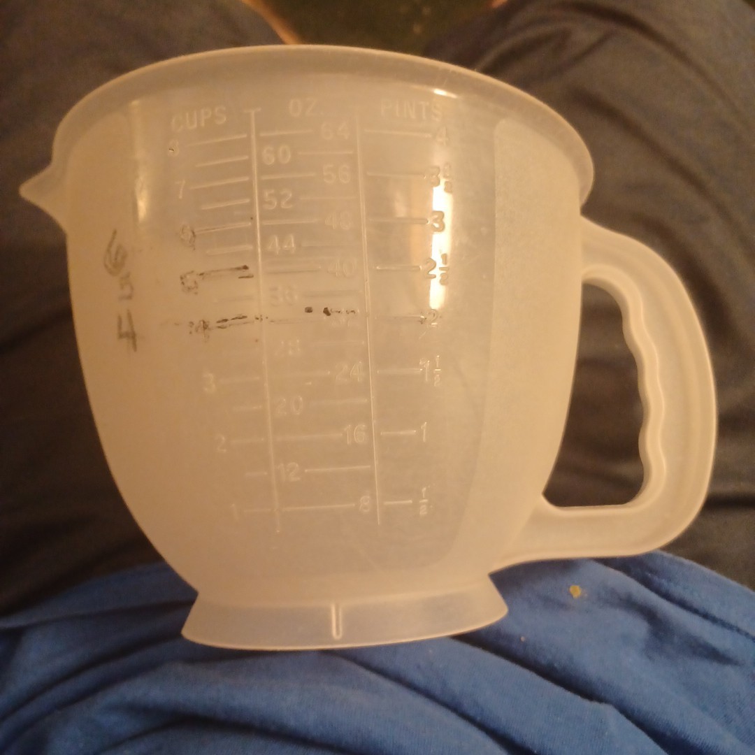 Vtg. Tupperware 8-Cup Mix-N-Stor Measuring Pitcher Bowl 500-3 Vtg. Tupperware 8-Cup Mix-N-Stor Measuring Pitcher Bowl 500-3