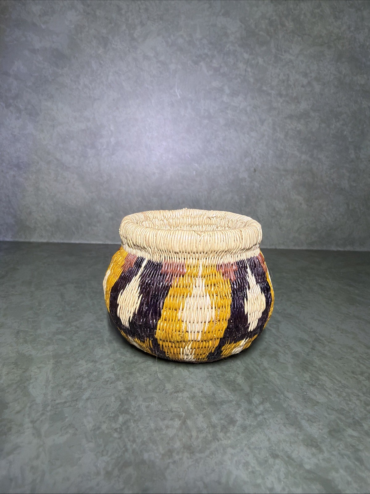 Vintage Panama Embera Wounaan Chunga Palm Handwoven Basket Olla Bowl 3” Vintage Panama Embera Wounaan Chunga Palm Handwoven Basket Olla Bowl 3”