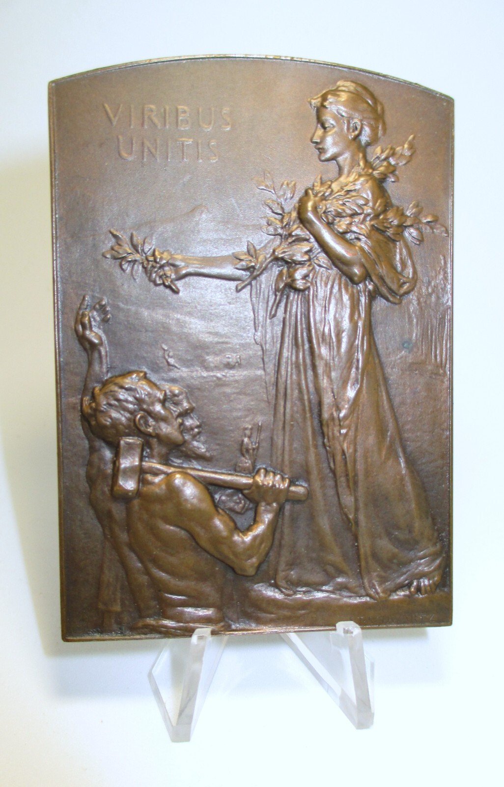 1900 PARIS UNIVERSAL EXHIBITION BRONZE MEDAL AUSTRIAN PAVILLION EXCELLENT COND. 1900 PARIS UNIVERSAL EXHIBITION BRONZE MEDAL AUSTRIAN PAVILLION EXCELLENT COND.