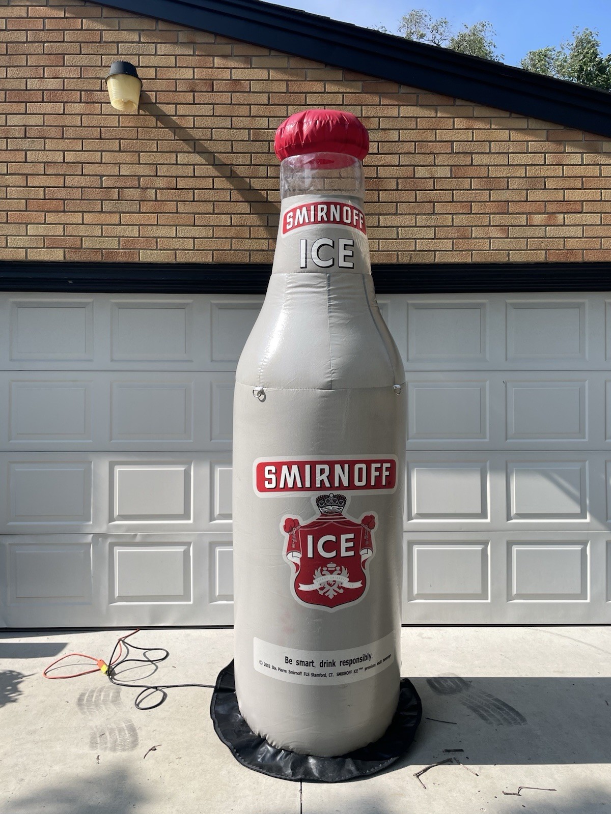 VERY RARE 2002 SMIRNOFF ICE 9’ FOOT TALL INFLATABLE ADVERTISEMENT LIQUOR DISPLAY