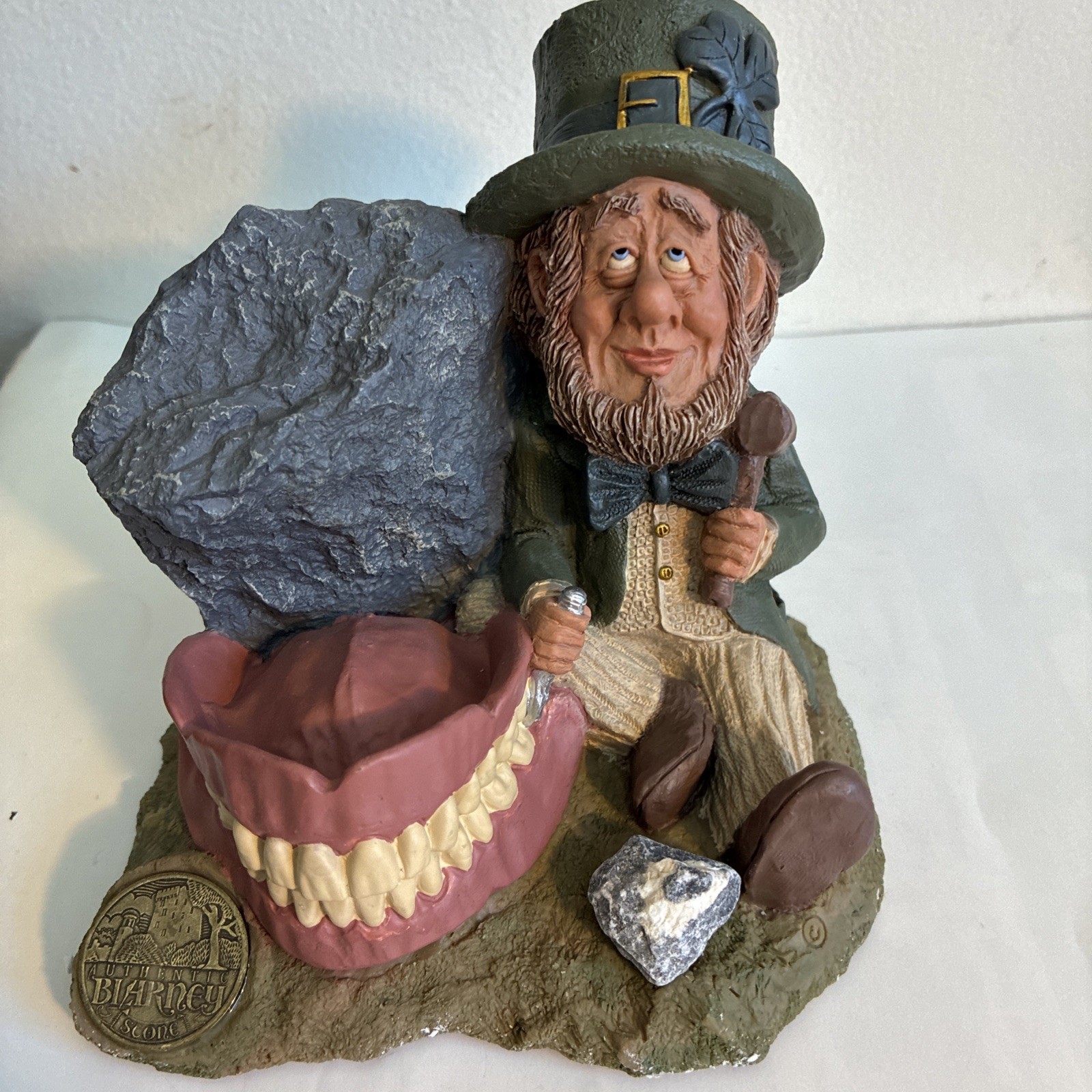 Declans Finnians 1994 Keepers of Blarney Stone Dentist Fiacloir COIN IRELAND MIB Declans Finnians 1994 Keepers of Blarney Stone Dentist Fiacloir COIN IRELAND MIB