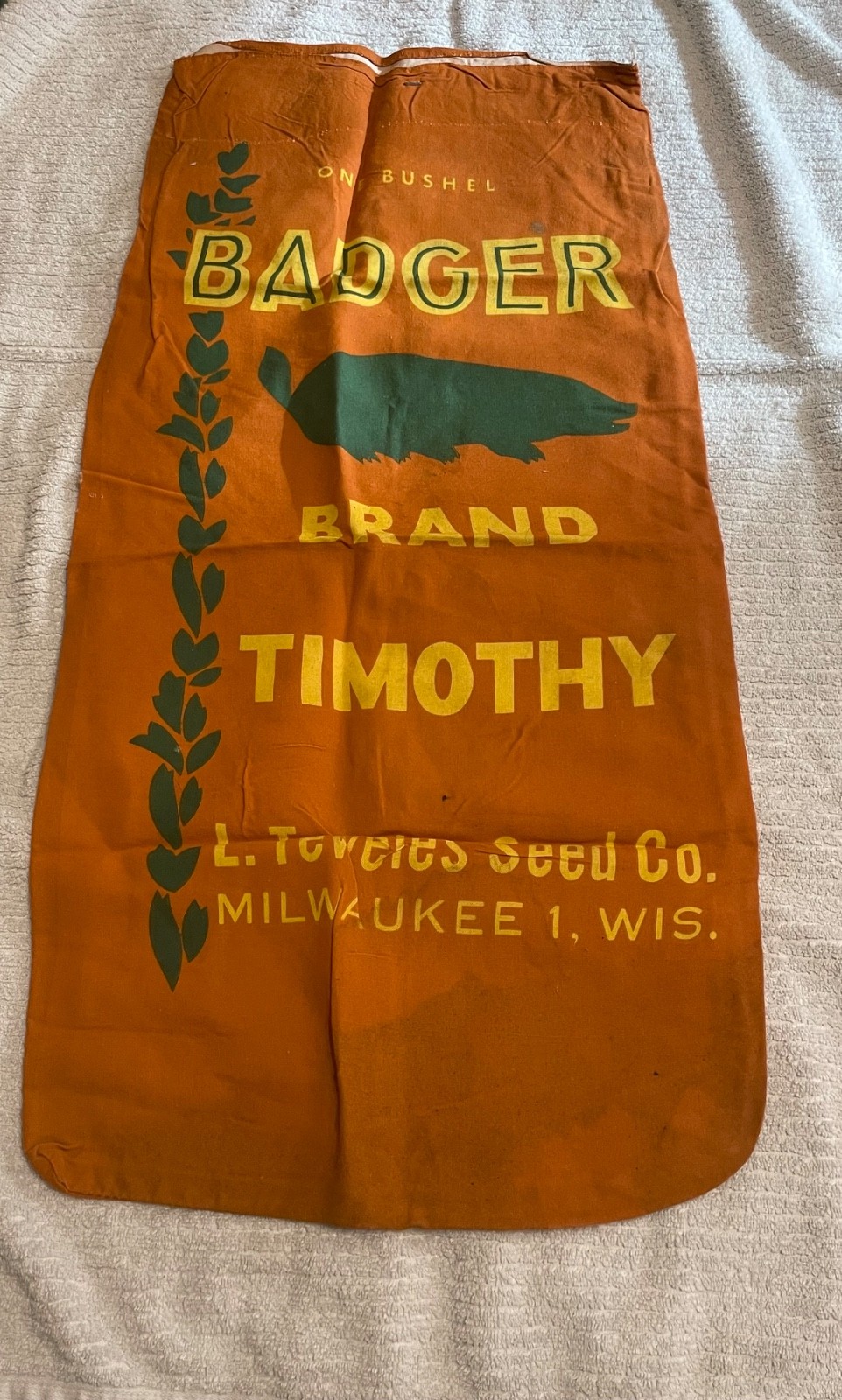 VTG Badger Light Brown Background Cloth Seed Bag One Bushel Wis. As Seen
