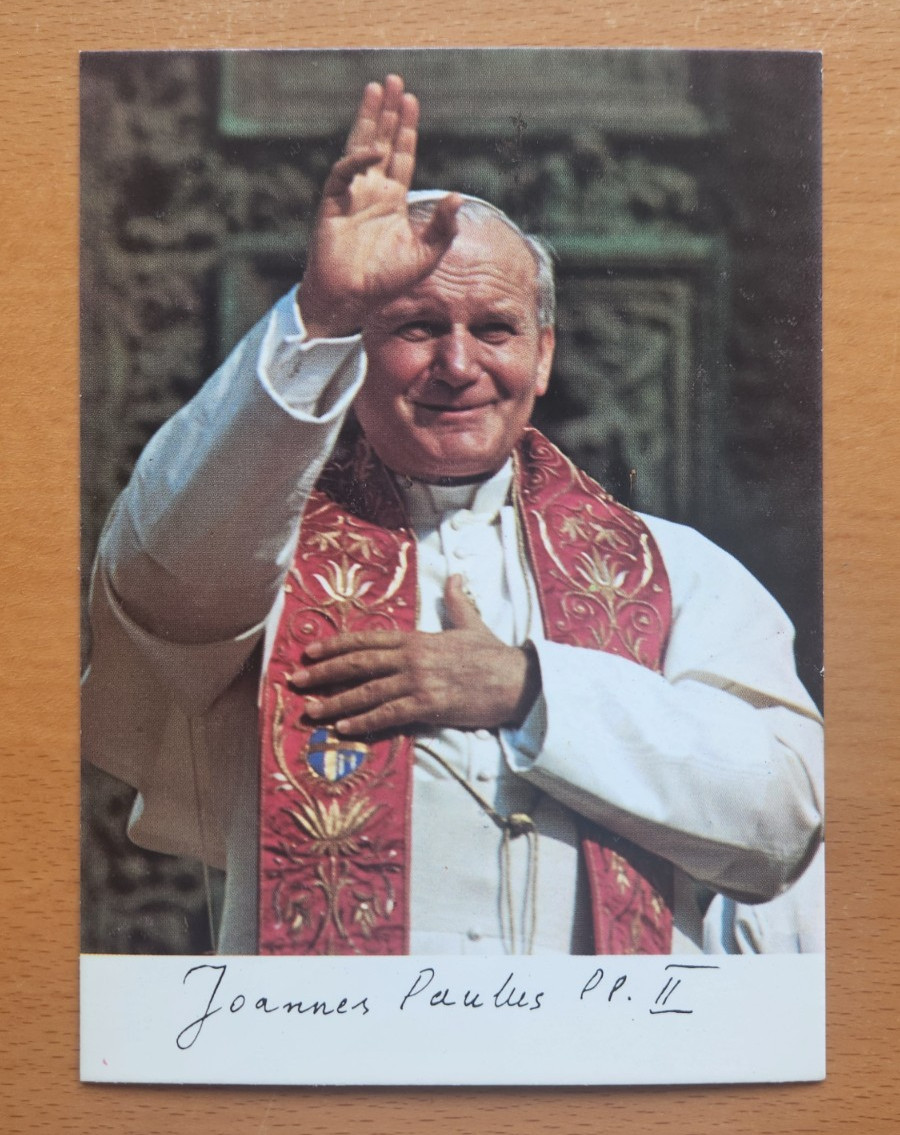 Vintage 4x6 POSTCARD  Pope John Paul II Waving to Crowd VATICAN CATHOLIC ITALIAN