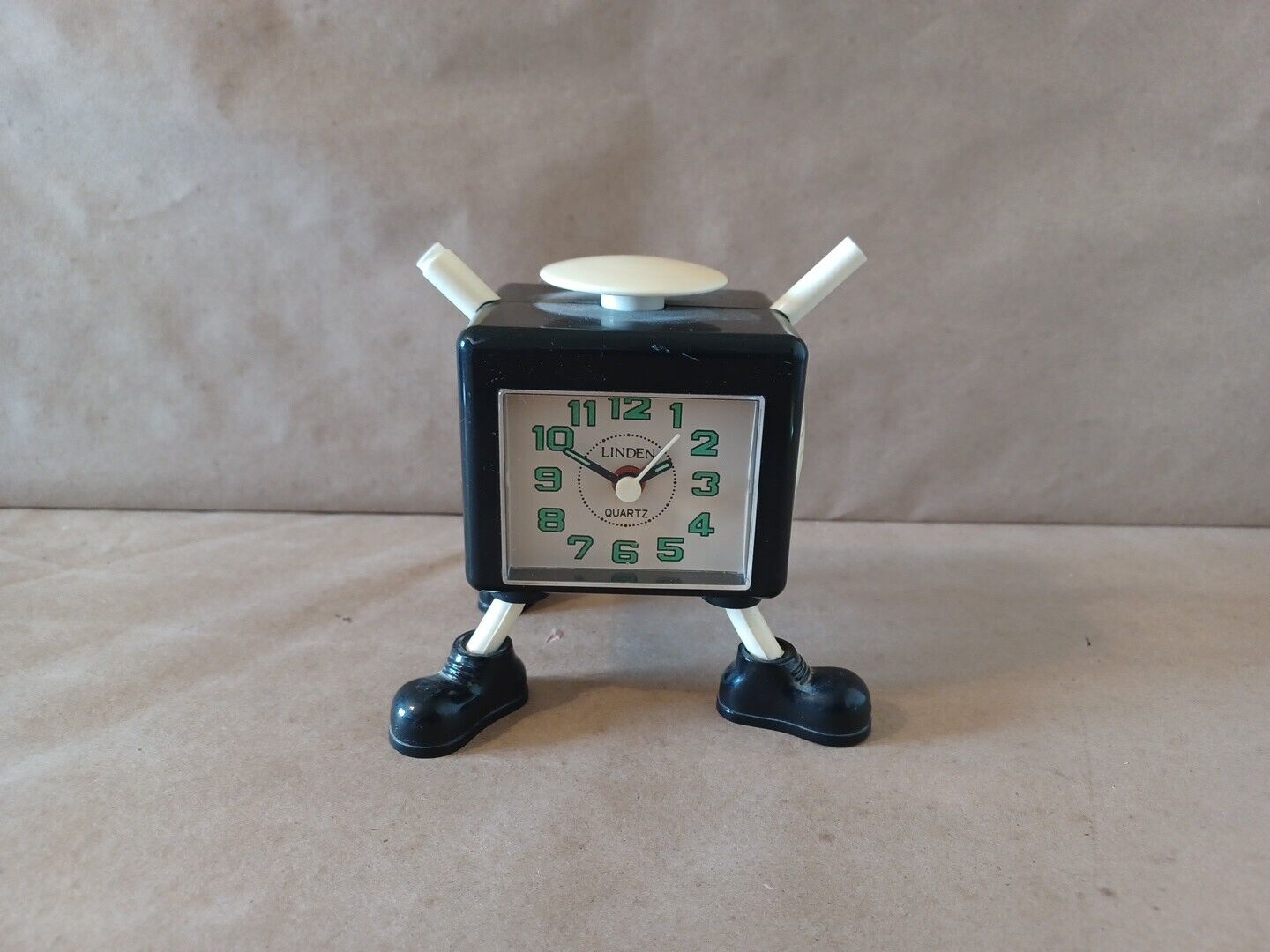 Vintage Mamma Cow Alarm Clock Made By Linden Quartz. Read Description.