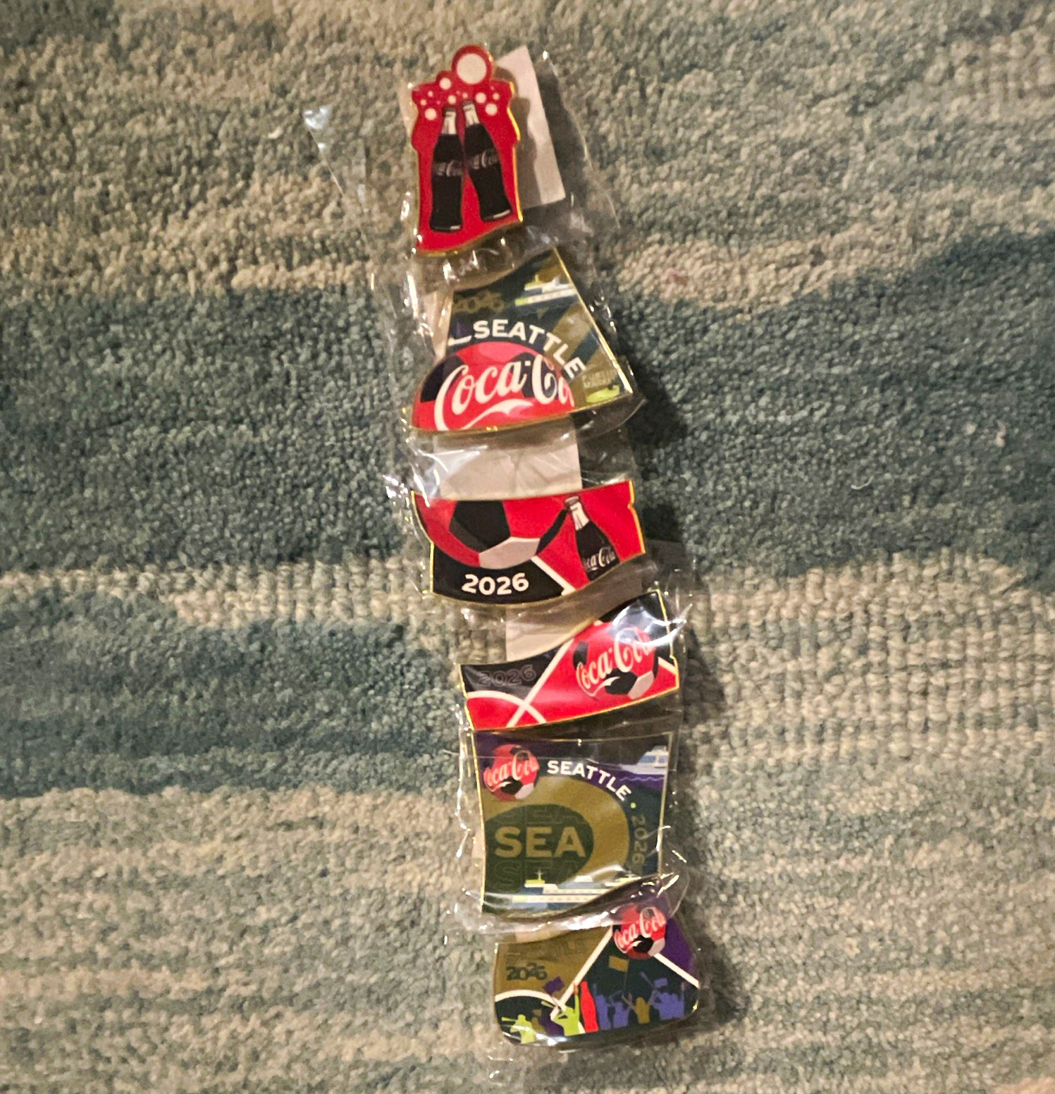 Coca-Cola 6 pin bottle set Seattle - 2026 World Cup Commemorative ￼