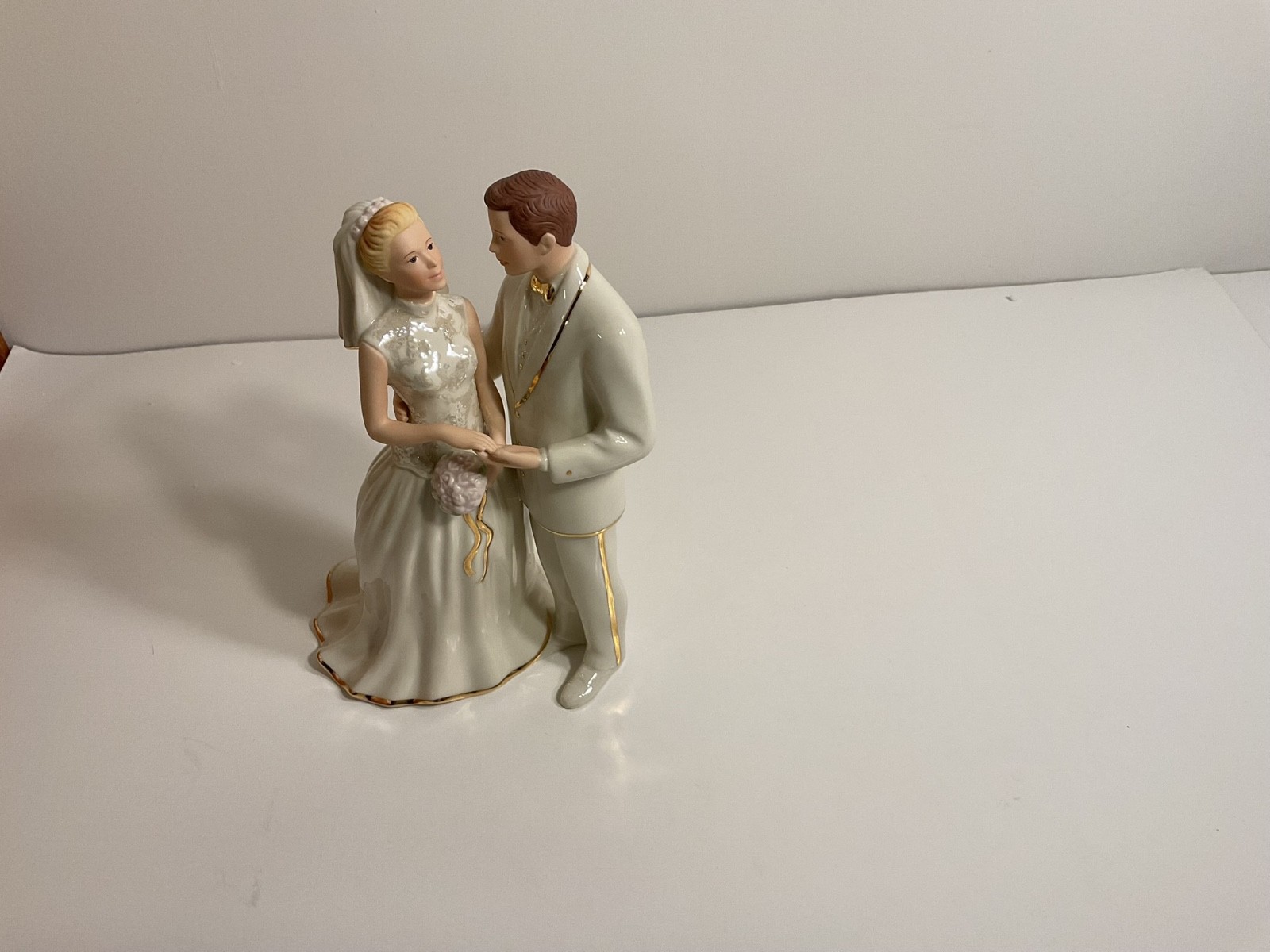 Lenox Pre-Owned No Original Box United in Love Blonde Figurine Lenox Pre-Owned No Original Box United in Love Blonde Figurine