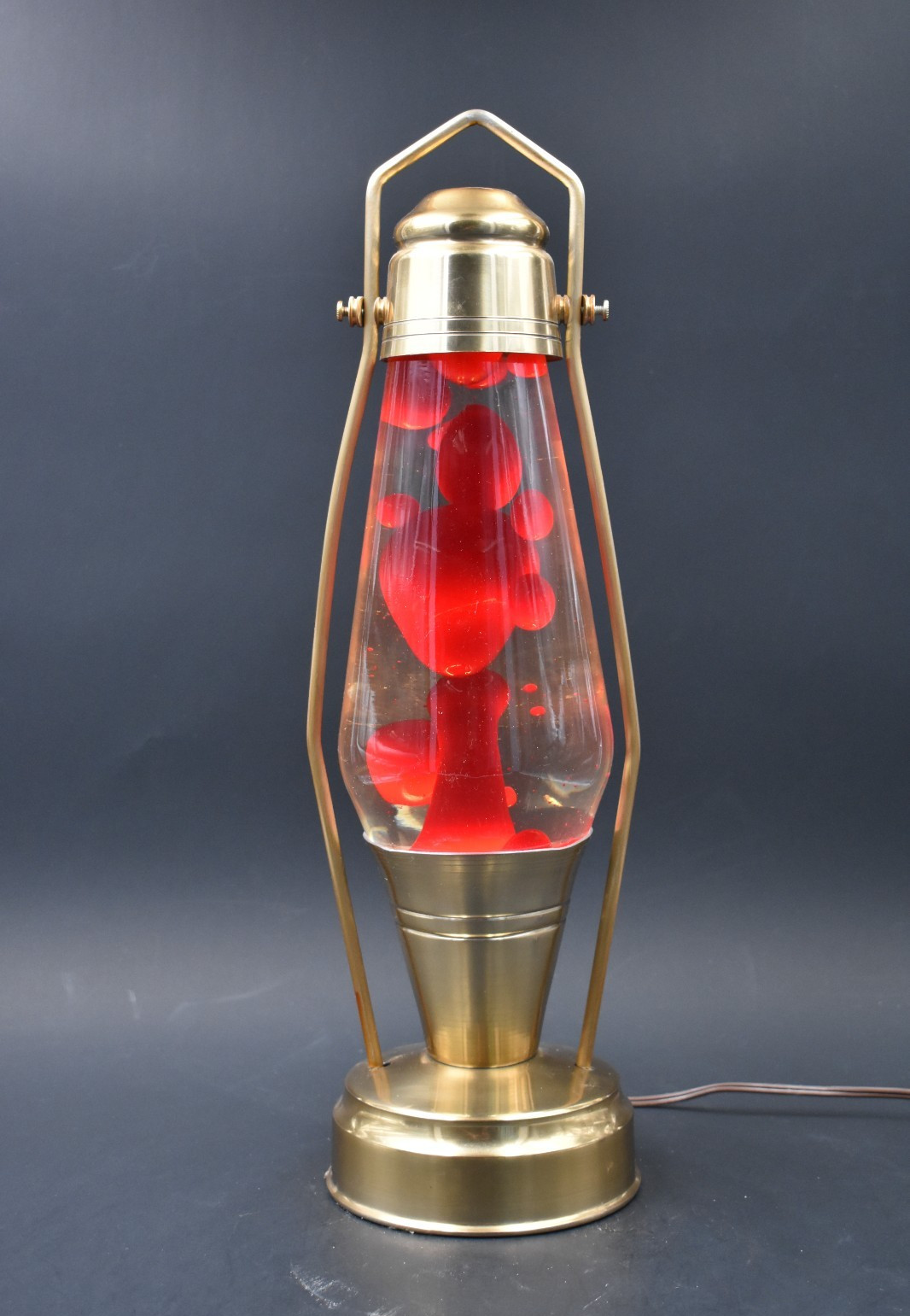 Vtg. 1970s Lava Lite Coachlite Lantern Lava Lamp Model 6000 Brass Red Wax WORKS Vtg. 1970s Lava Lite Coachlite Lantern Lava Lamp Model 6000 Brass Red Wax WORKS