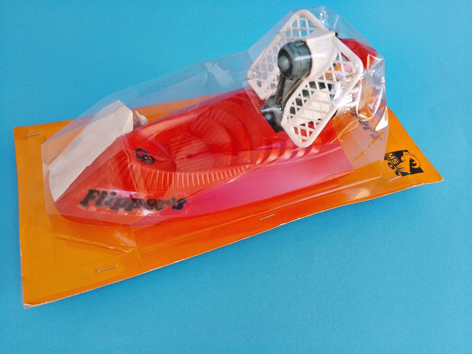 MS TOY MICHAEL SEIDEL FLIPPERS ELECTRIC RACING BOAT + SKIPPER FIGURE HTF ORIGINAL BOX 1970s