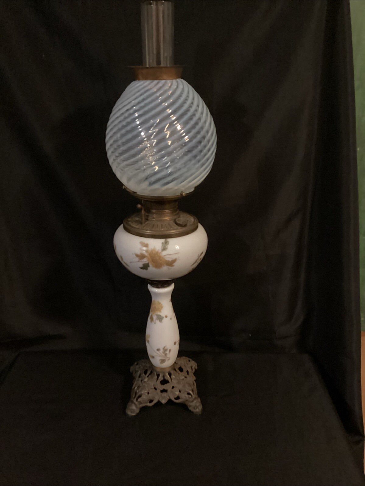 Antique Bradly and Hubbard Palor Oil Lamp 27” High 