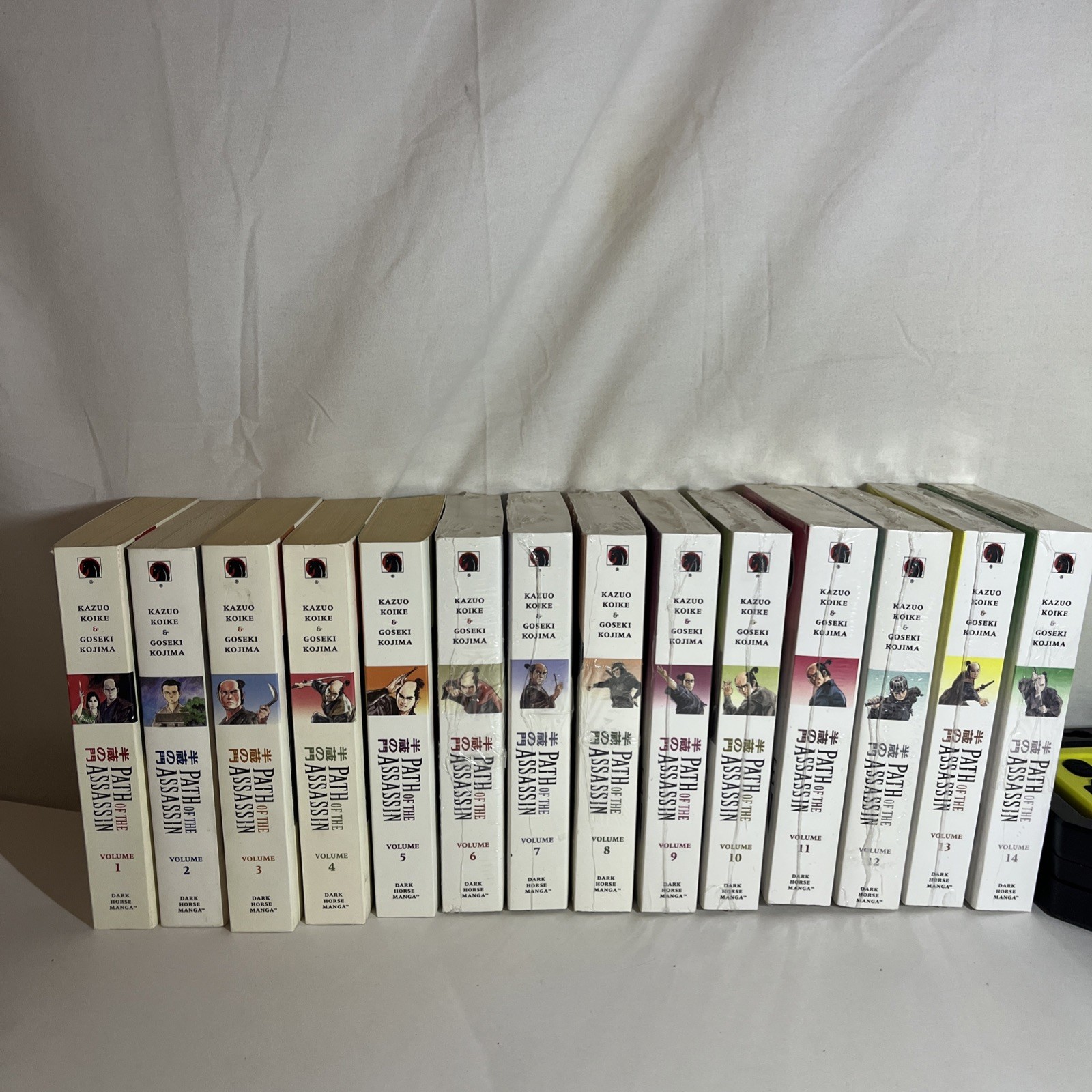 Path of the Assassin 1-14 Near Complete OOP Manga Set (Dark Horse) in English