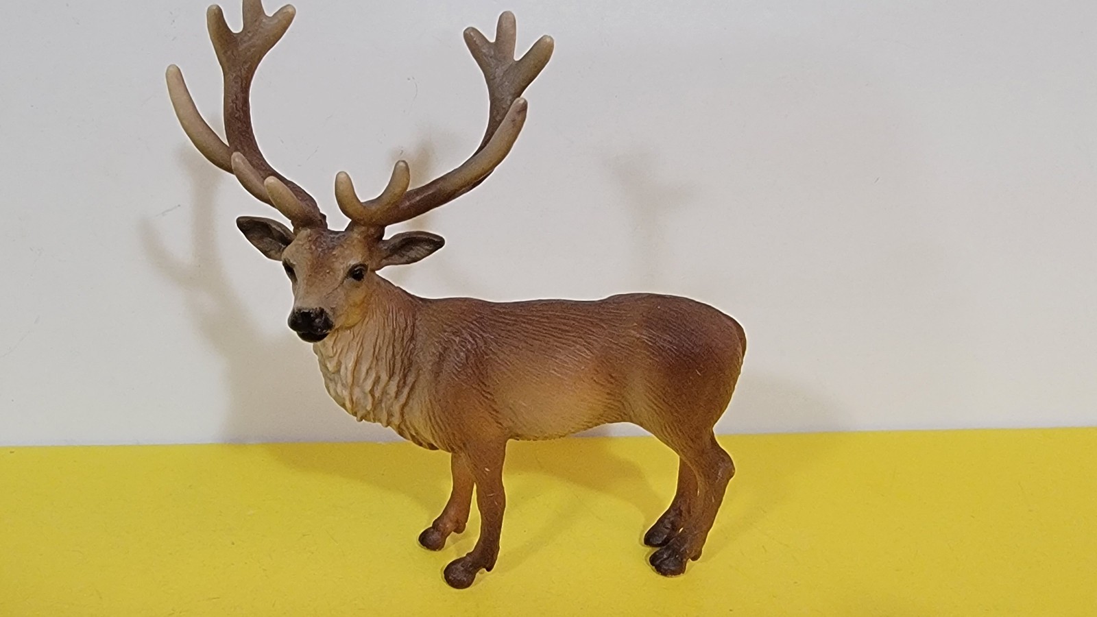 SCHLEICH RED STAG DEER 14248 NORTH AMERICAN ANIMAL FIGURE RETIRED 2002