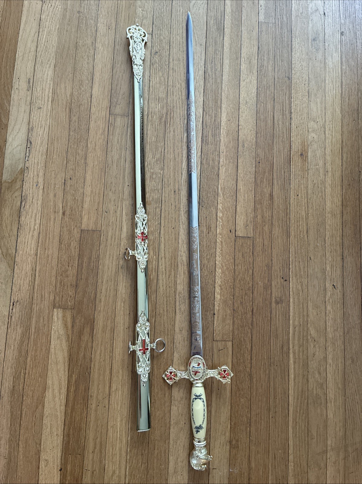 Golden Masonic Knights Templar Commander Sword And Scabbard, 36\