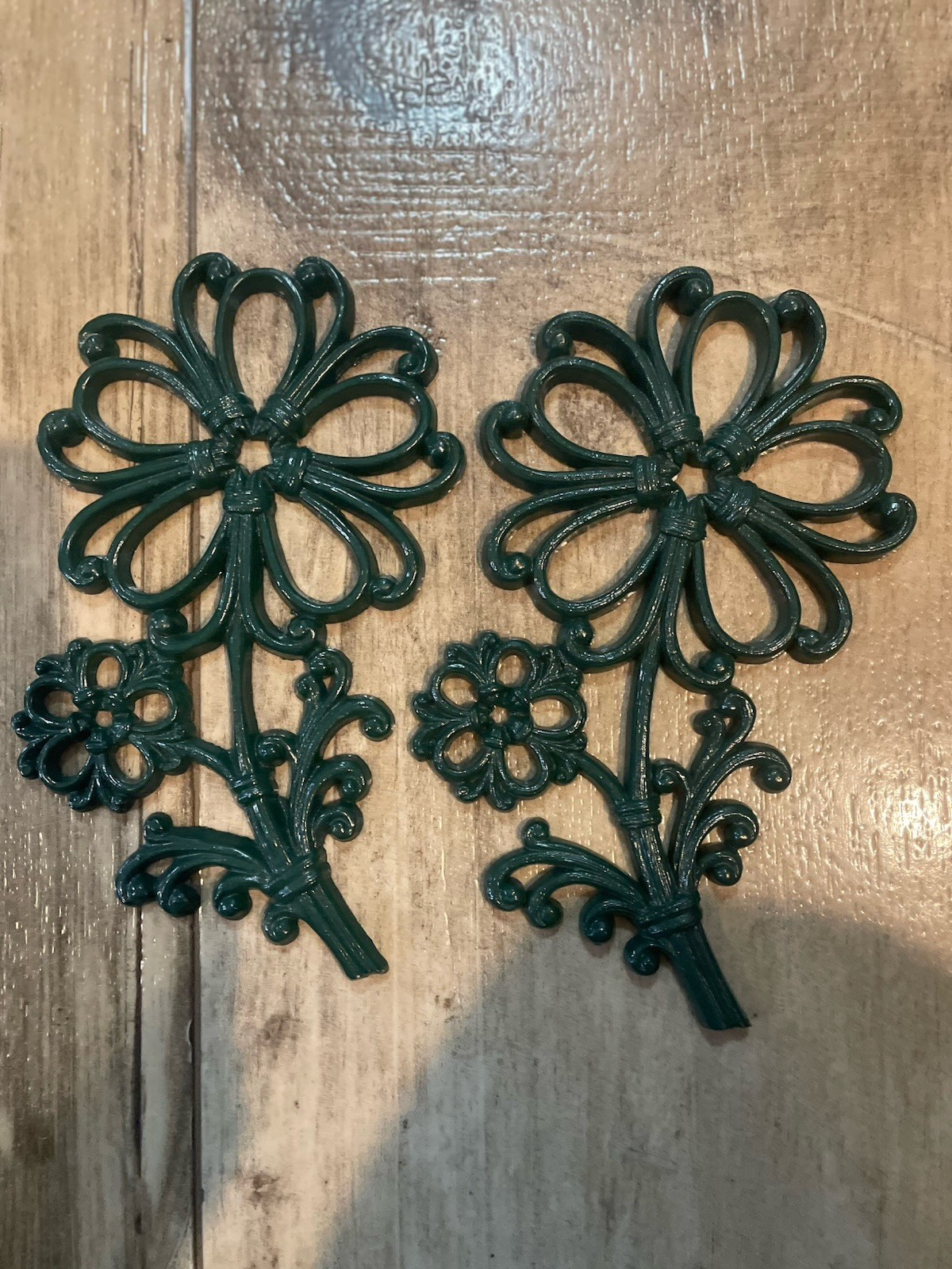 Vintage Green Homco 7560 Plastic Wall Decor Flowers “Lot Of 2”