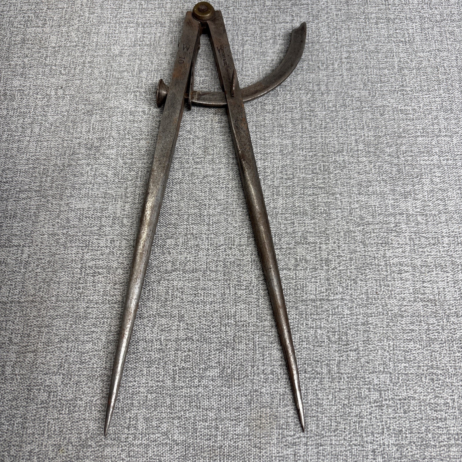 SARGENT & CO. #10 Small 10” Brass Hinged Divider Compass Caliper Vintage Tool
