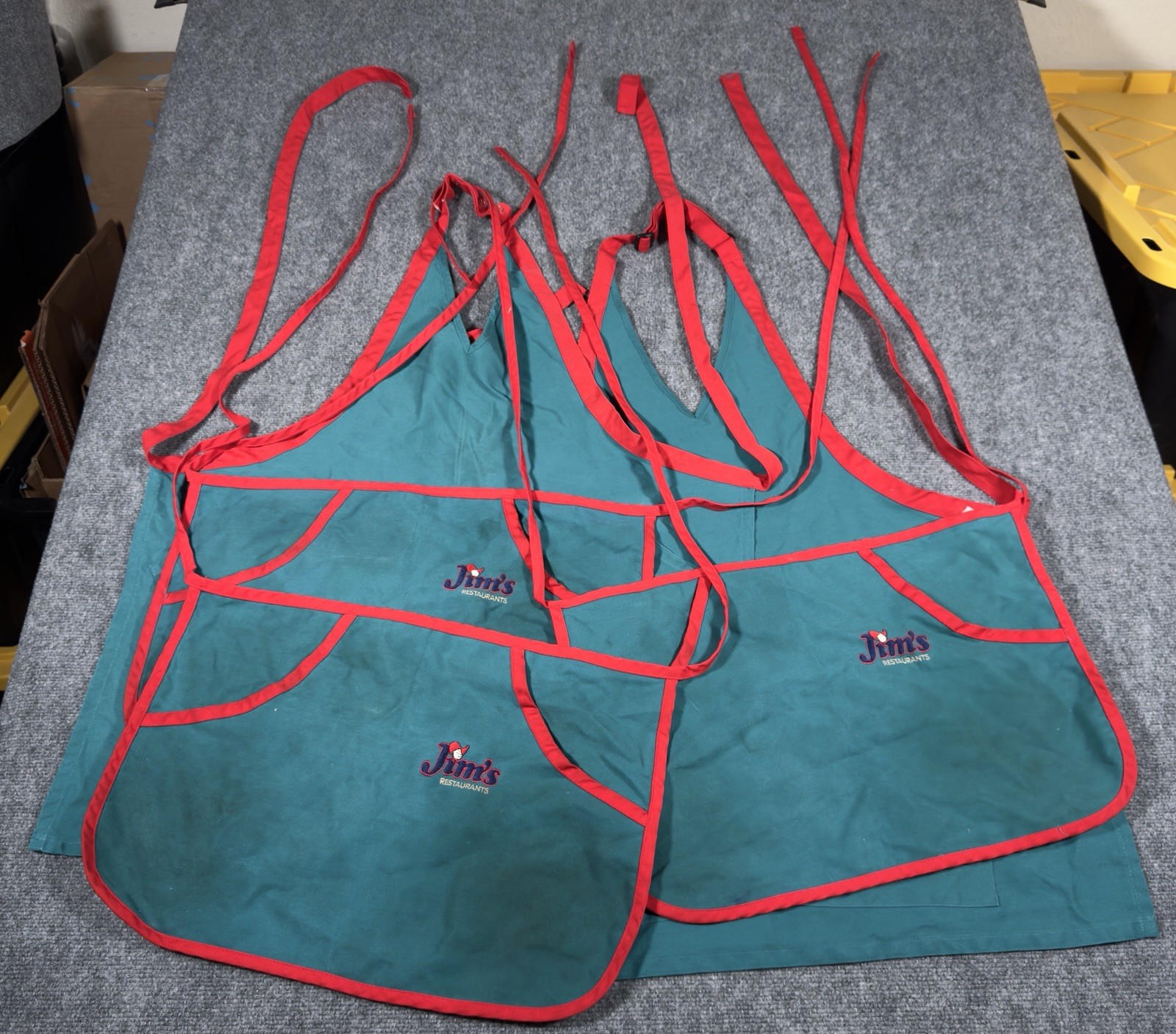 Vintage Jim's Restaurants Apron Lot Waiter Server Waitress Uniform Green Red Vintage Jim's Restaurants Apron Lot Waiter Server Waitress Uniform Green Red