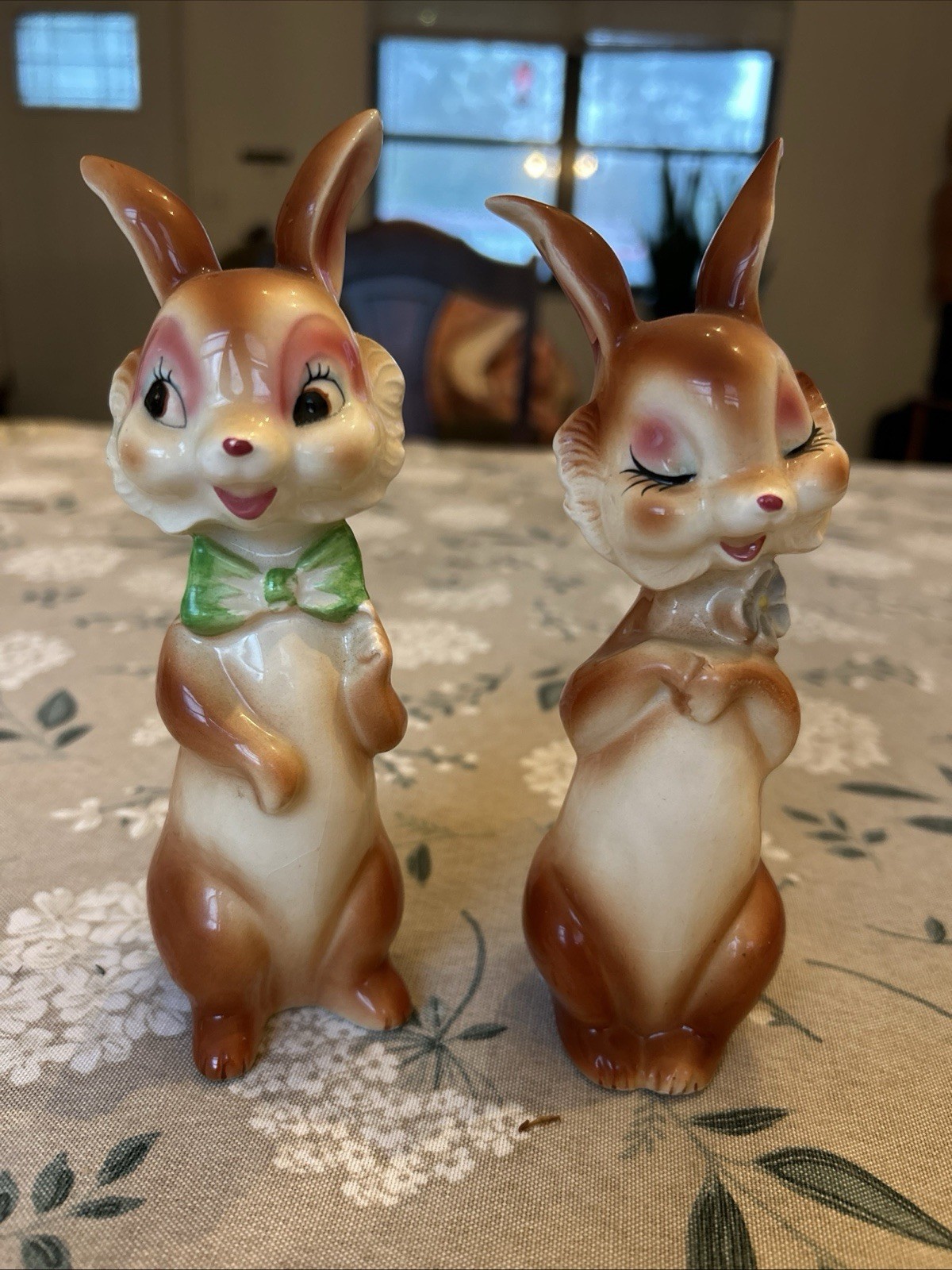Vintage Japan Anthropomorphic Happy Rabbits Rare Salt And Pepper Shakers Tall Vintage Japan Anthropomorphic Happy Rabbits Rare Salt And Pepper Shakers Tall