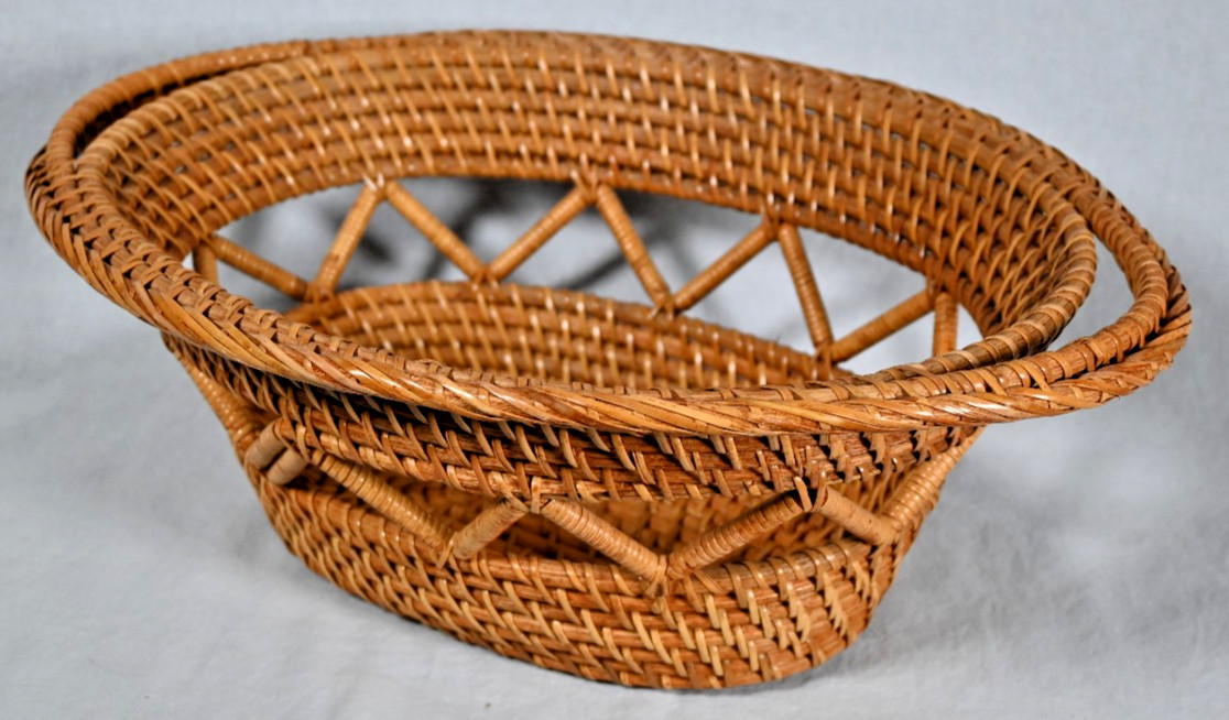 Large Handwoven Rattan Ate Bowl Basket 16-1/4\