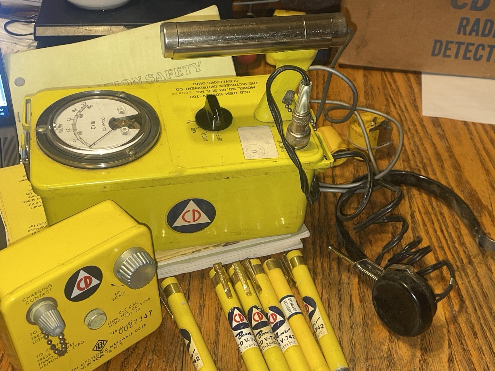 NOS Vintage Civil Defense CD V-777-1 Radiation Detection Kit Geiger Counter