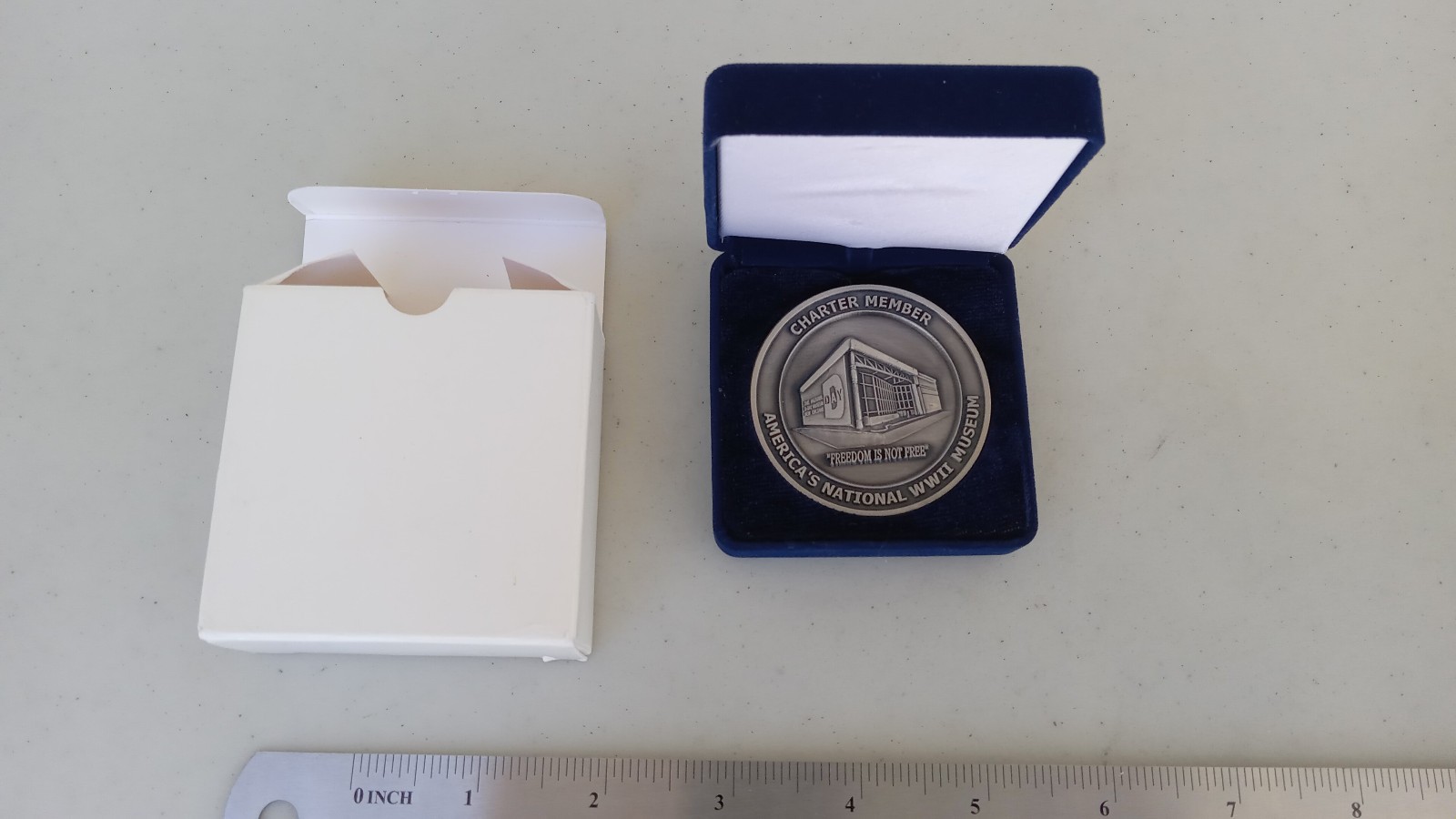 America\'s National WWII Museum Charter Member Coin In Box
