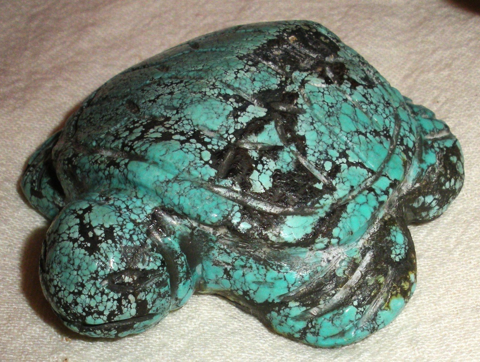 ANTIQUE EARLY ZUNI OR PUEBLO CARVED TURQUOISE TURTLE FETISH vafo ANTIQUE EARLY ZUNI OR PUEBLO CARVED TURQUOISE TURTLE FETISH vafo