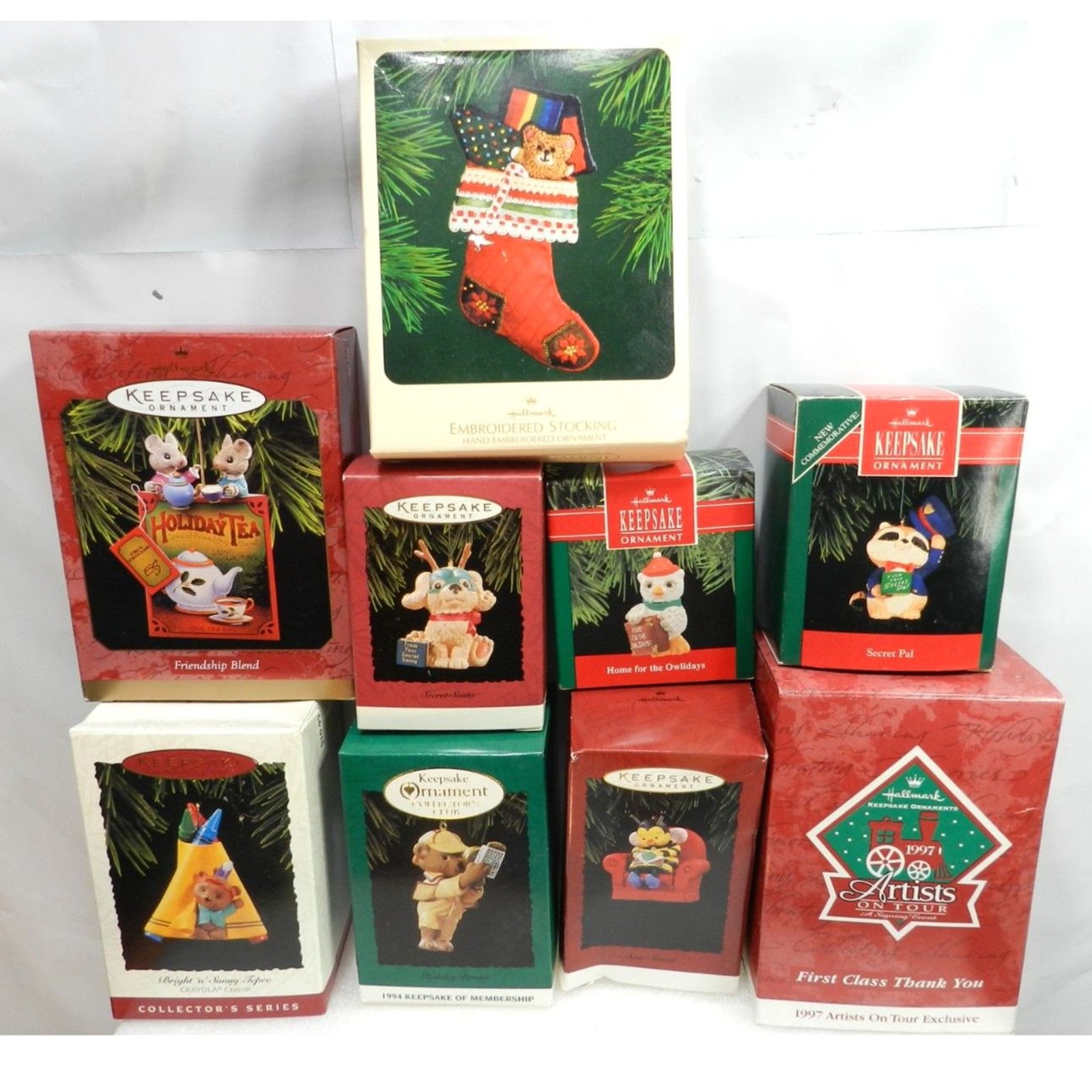 9 Hallmark Keepsake Ornaments 90's NIB Bears Mice Bees Birds (U43K) 9 Hallmark Keepsake Ornaments 90's NIB Bears Mice Bees Birds (U43K)