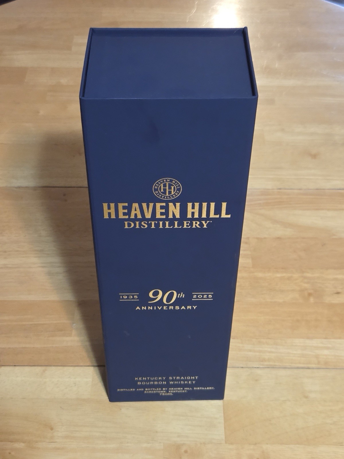 Heaven Hill 90th Anniversary with booklet Empty Bourbon Whiskey Bottle & Box Heaven Hill 90th Anniversary with booklet Empty Bourbon Whiskey Bottle & Box