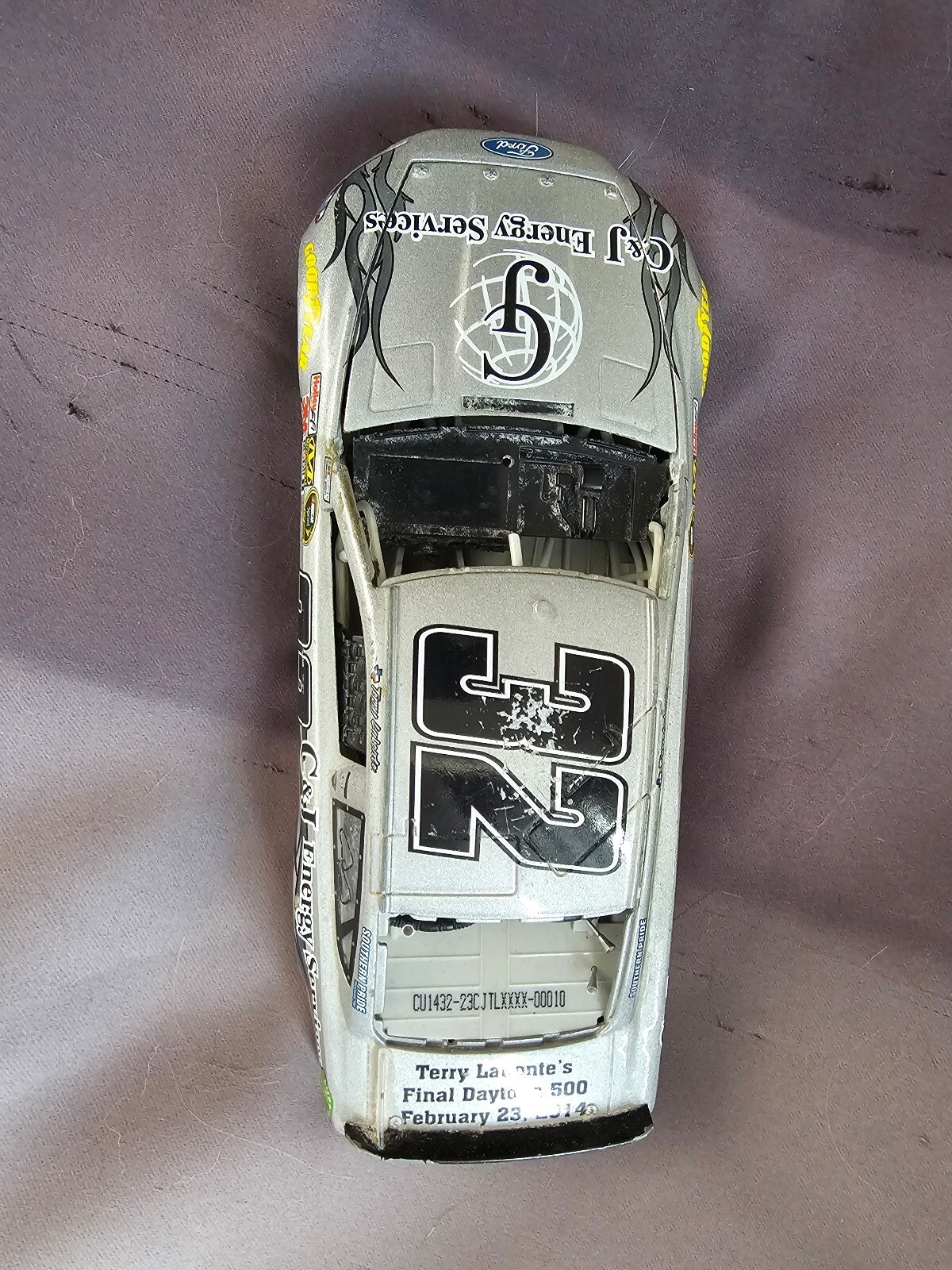 C&I Energy Services #32 Terry Labonte 1:24 Scale Model Race Car C&I Energy Services #32 Terry Labonte 1:24 Scale Model Race Car