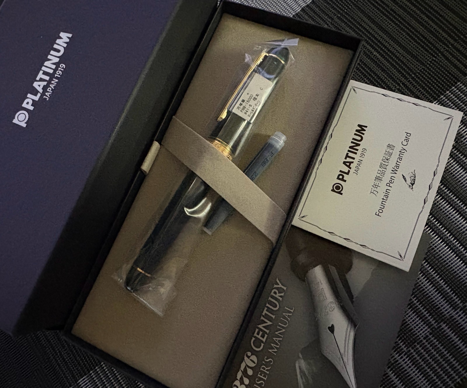 Platinum NEW #3776 CENTURY Fountain Pen Laurel Green Coarse Nib PNB-15000#41-5