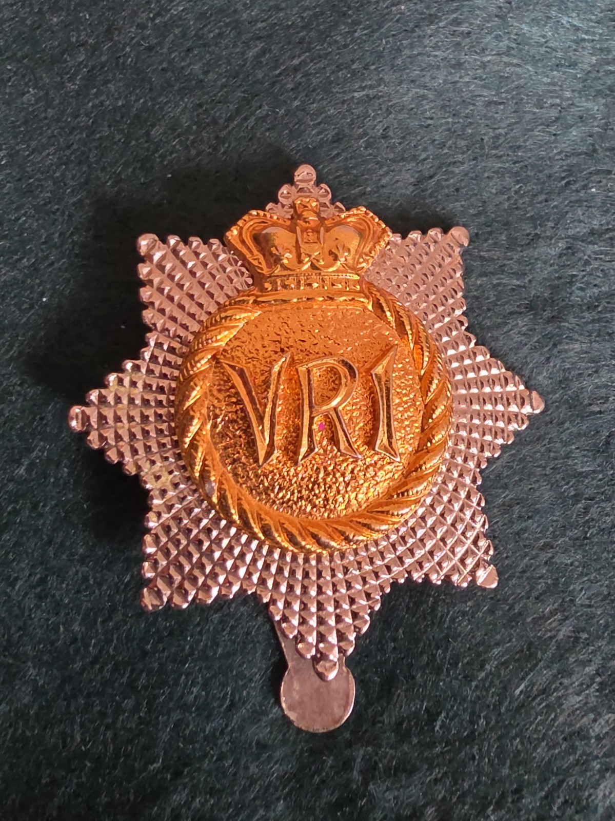 Genuine Royal Canadian Regiment (RCR) Cap Badge - 1997 Rideau Issue