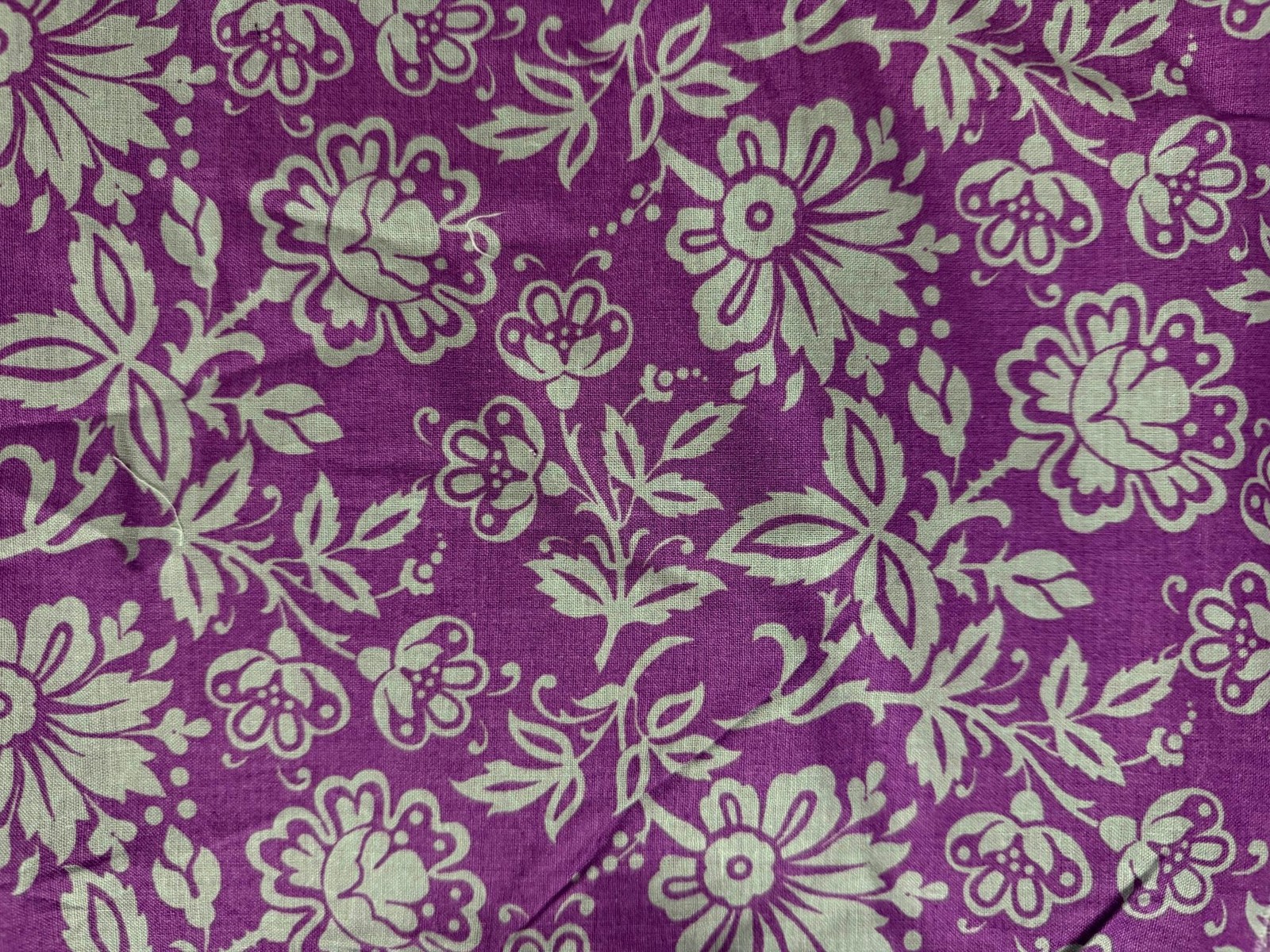 JO ANN fabrics purple floral print cotton fabric 44