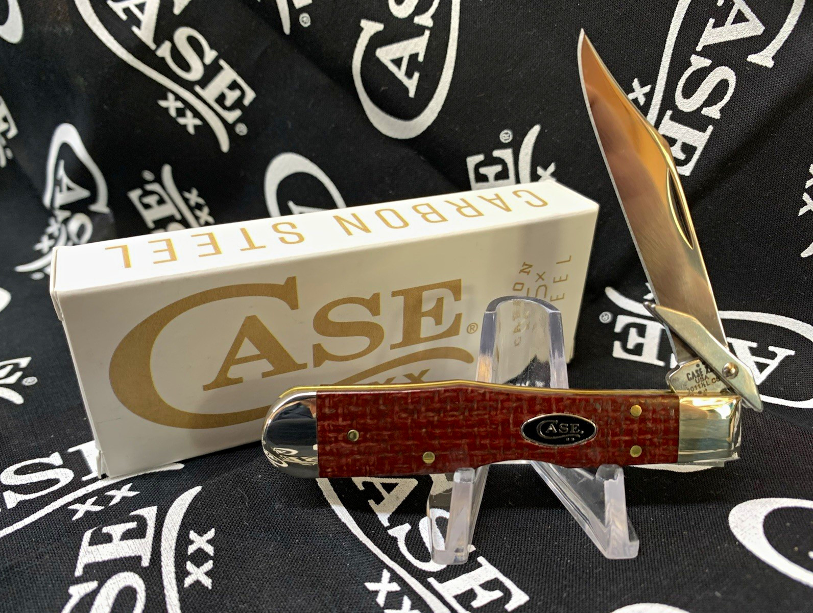 2026 Case XX 12277 / 1011 1/2L Cheetah Cub Red Burlap Micarta CS
