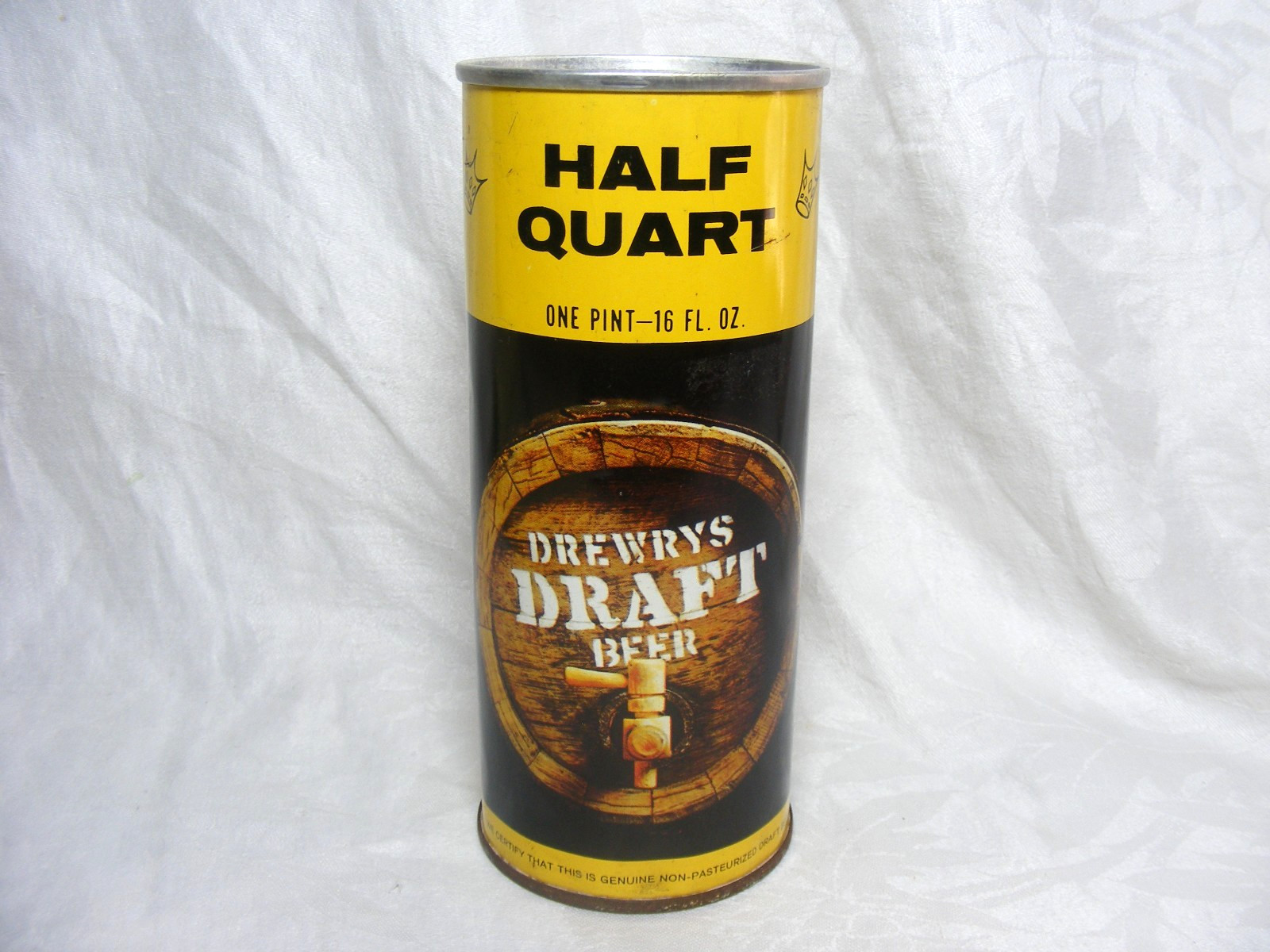 Vintage Steel Beer Can Drewrys Draft Beer 16oz Missing Tab Vintage Steel Beer Can Drewrys Draft Beer 16oz Missing Tab