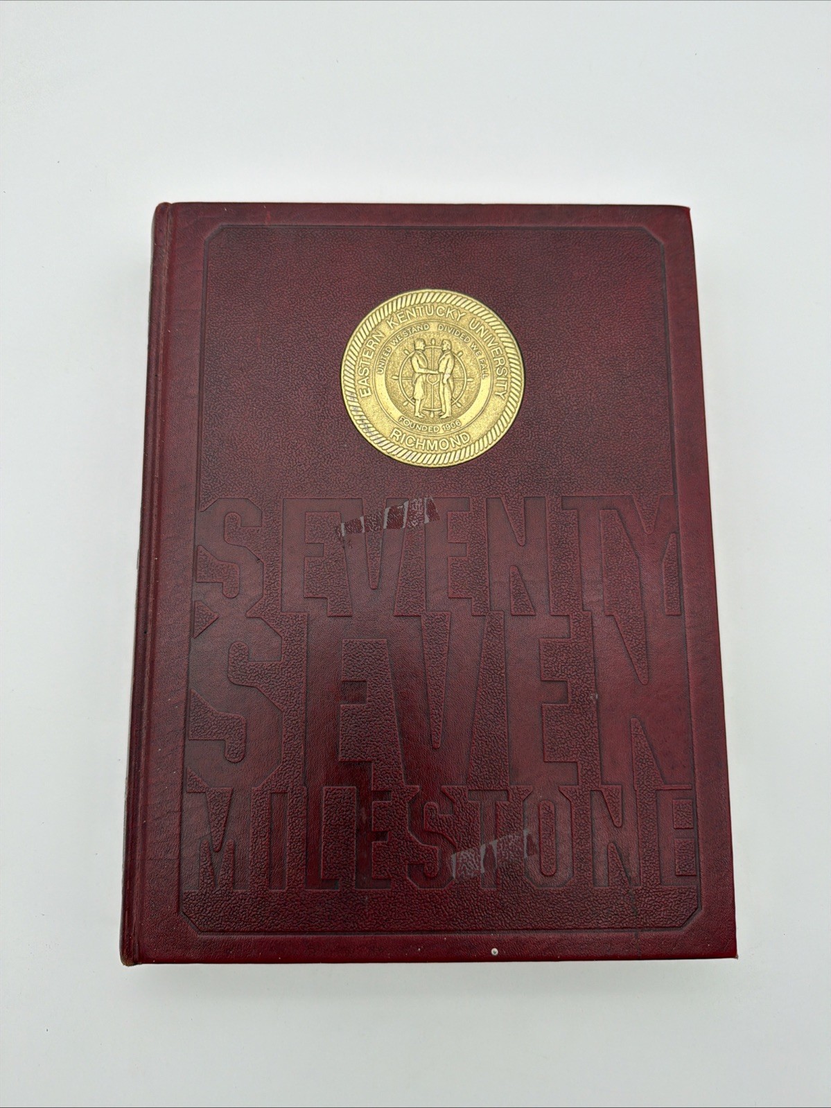 1977 EASTERN KENTUCKY UNIVERSITY YEARBOOK/ANNUAL RICHMOND VG