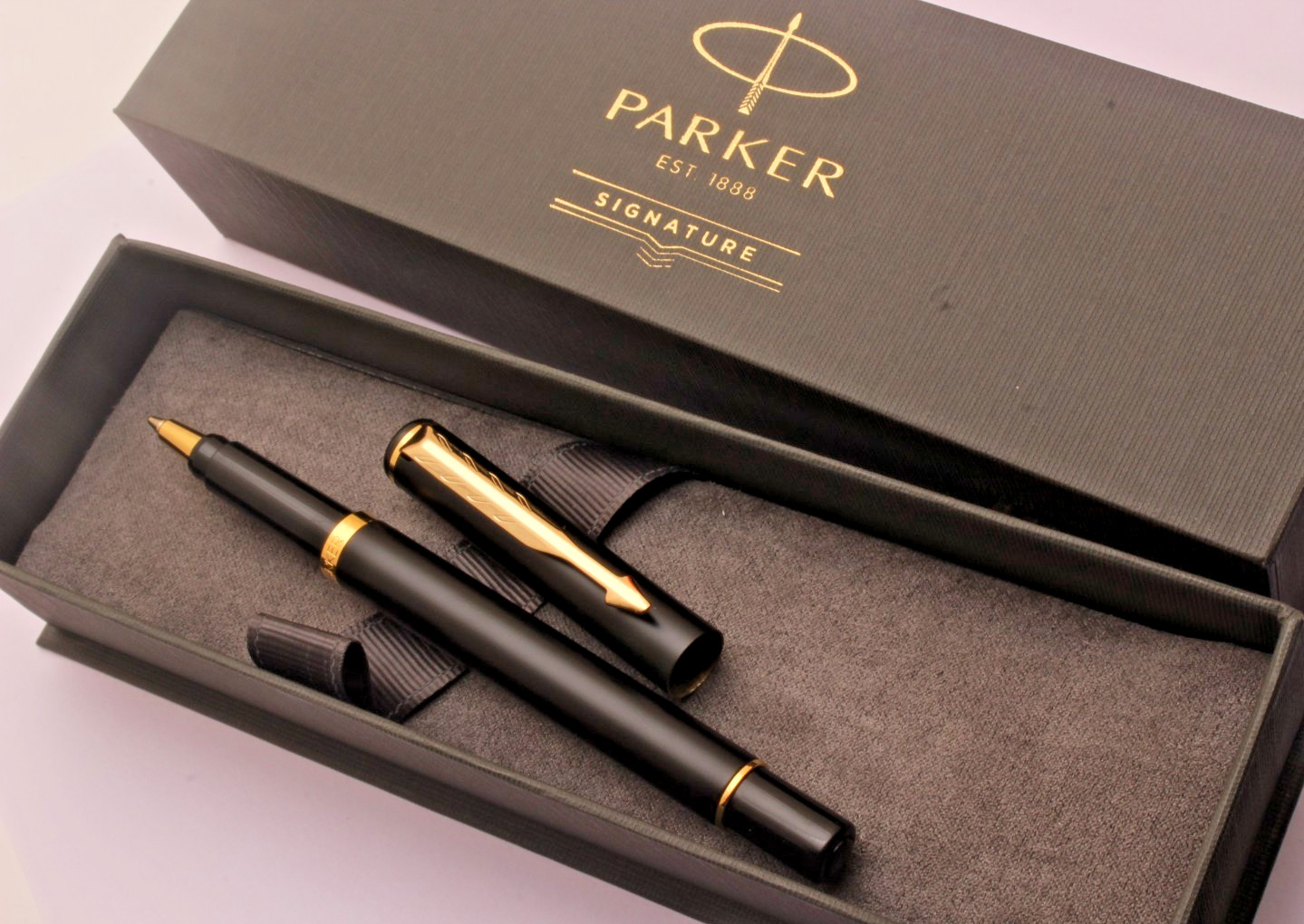 PARKER RIALTO BALLPOINT PEN NEW WITH BOX PARKER RIALTO BALLPOINT PEN NEW WITH BOX
