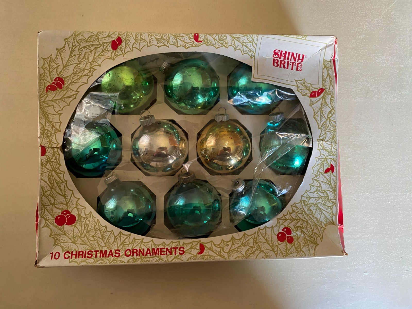 Vintage 1960\'s Box of Ten Shiny Brite 2.5\