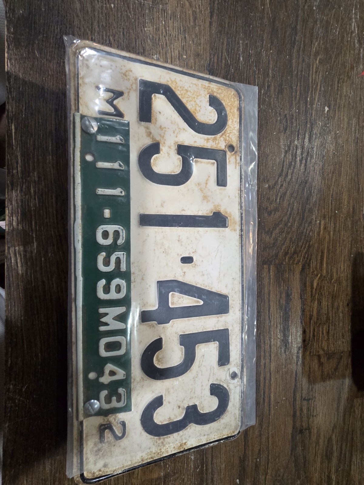 Vintage 1932 Missouri License Plate w/ Attached Metal Revalidation Tab Strip