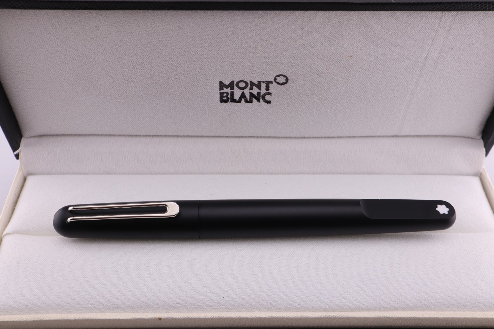 Montblanc Luxury Matte Black Rollerball Pen Silver Trim Executive Gift Boxed Pen