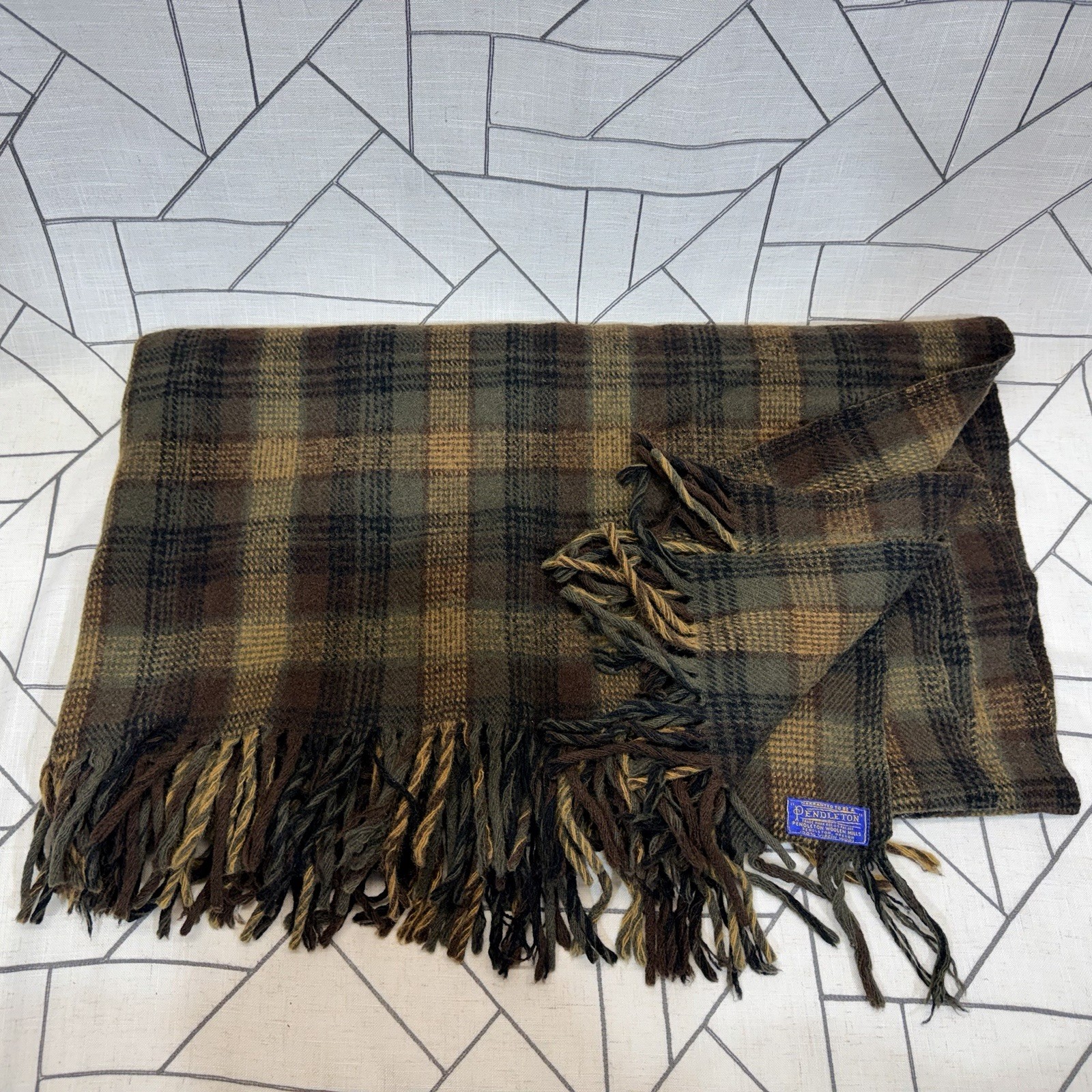 VTG 60s Pendleton Wool Blanket Throw Green Black Plaid Tartan Check Fringe READ