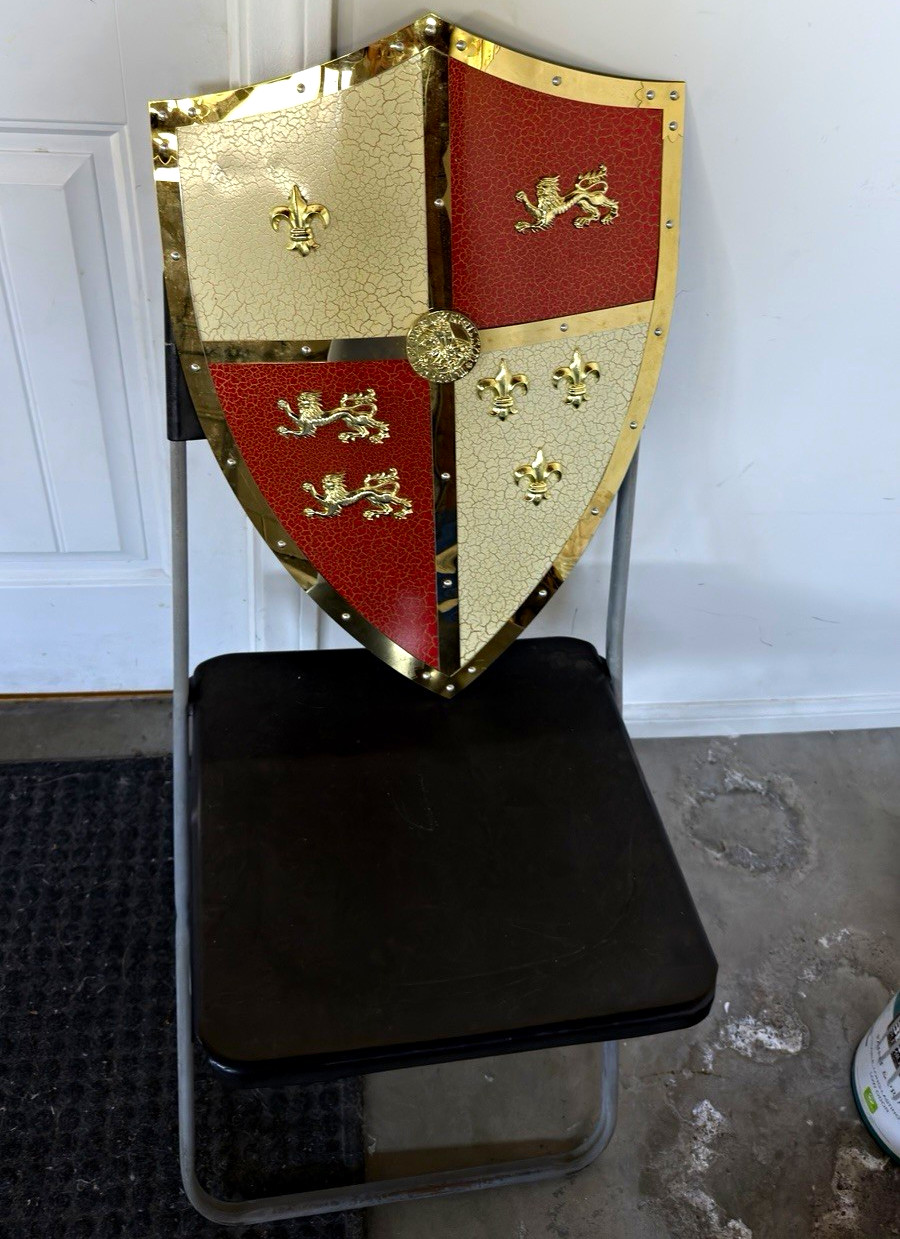 Decorative Medieval-Style Metal Shield Wall Mount Plaque Red & Gold