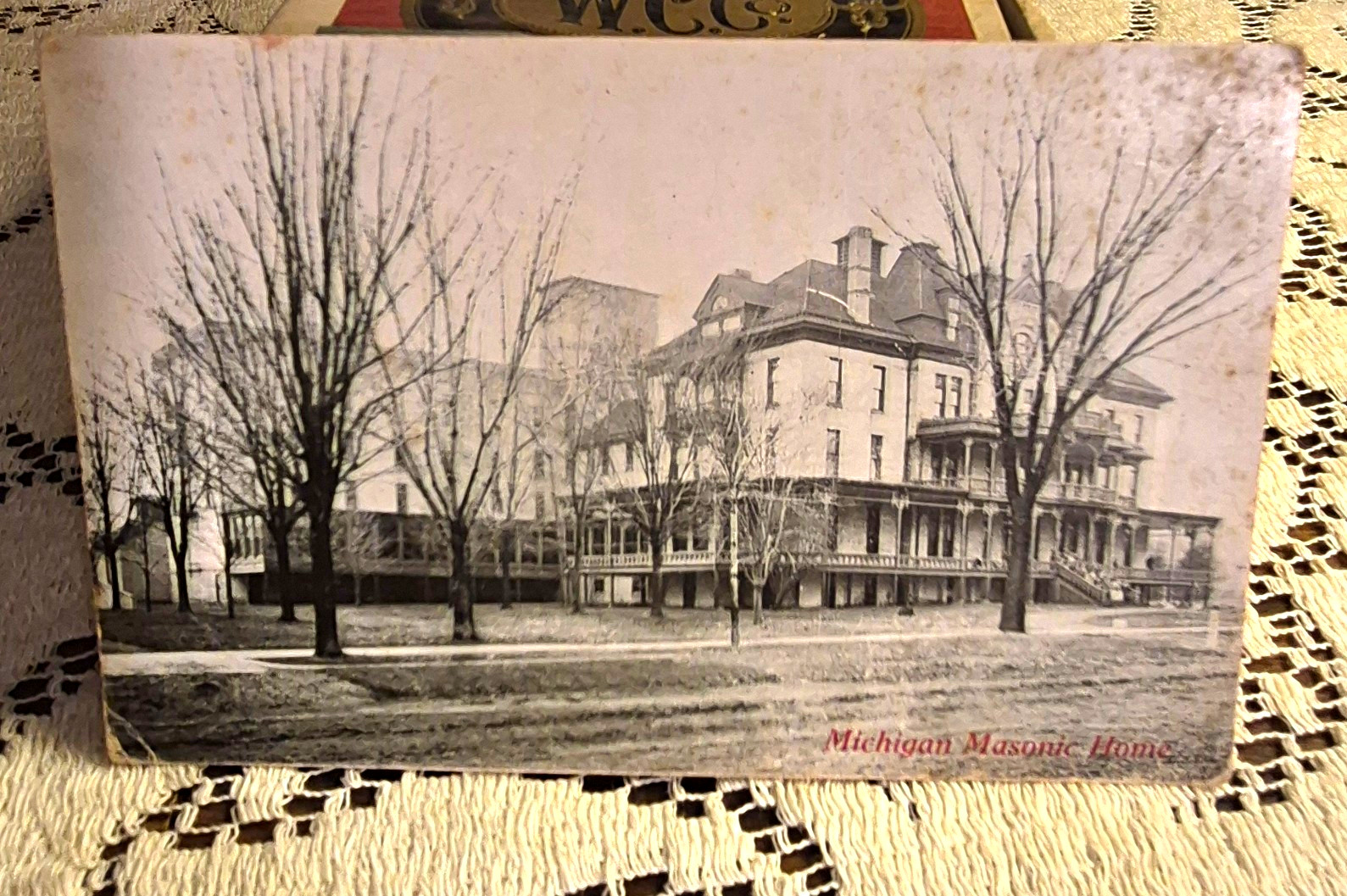 Vintage Divided Back Unposted Lithograph Postcard Michigan Masonic Home MI