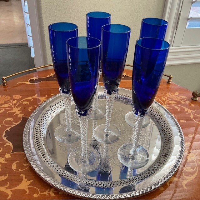 VTG Colony Pirouette Cobalt Blue Flutes w/Twisted Clear Stems Sets of 6