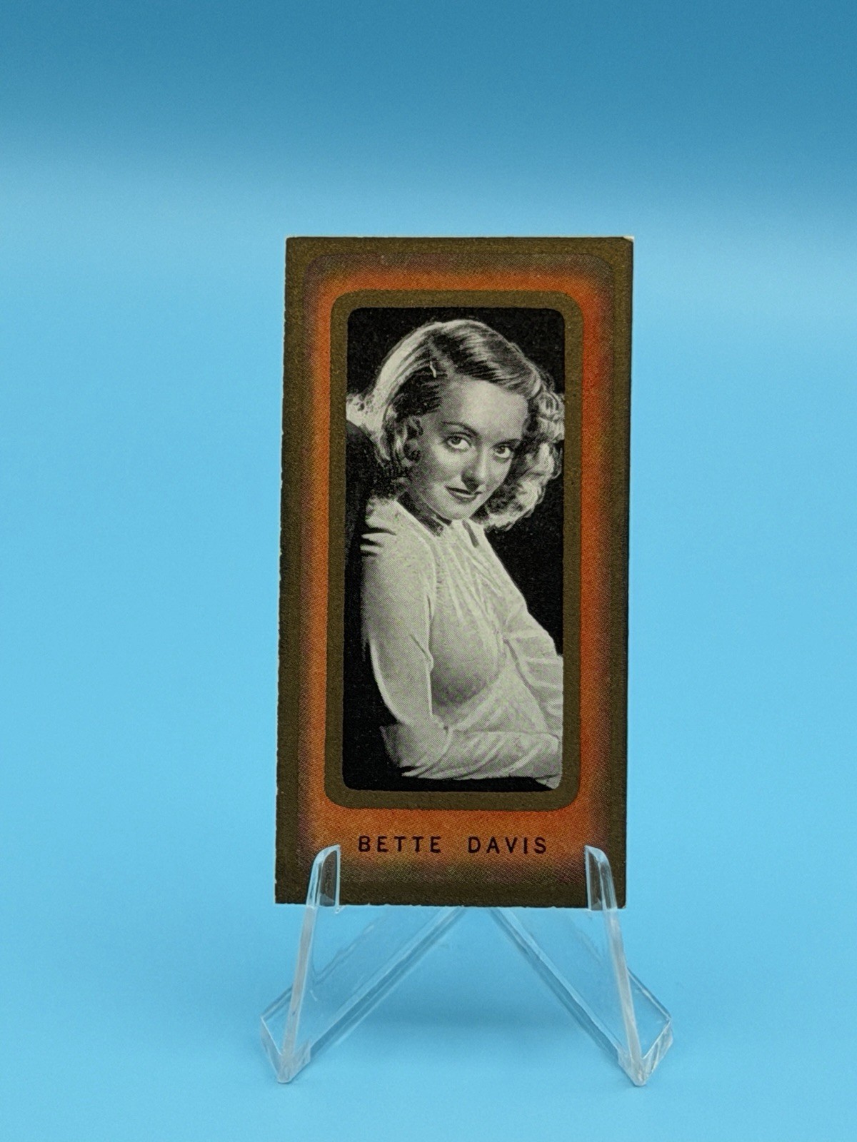1938 Carreras Film Favourites - Bette Davis #47 - *EX* 1938 Carreras Film Favourites - Bette Davis #47 - *EX*